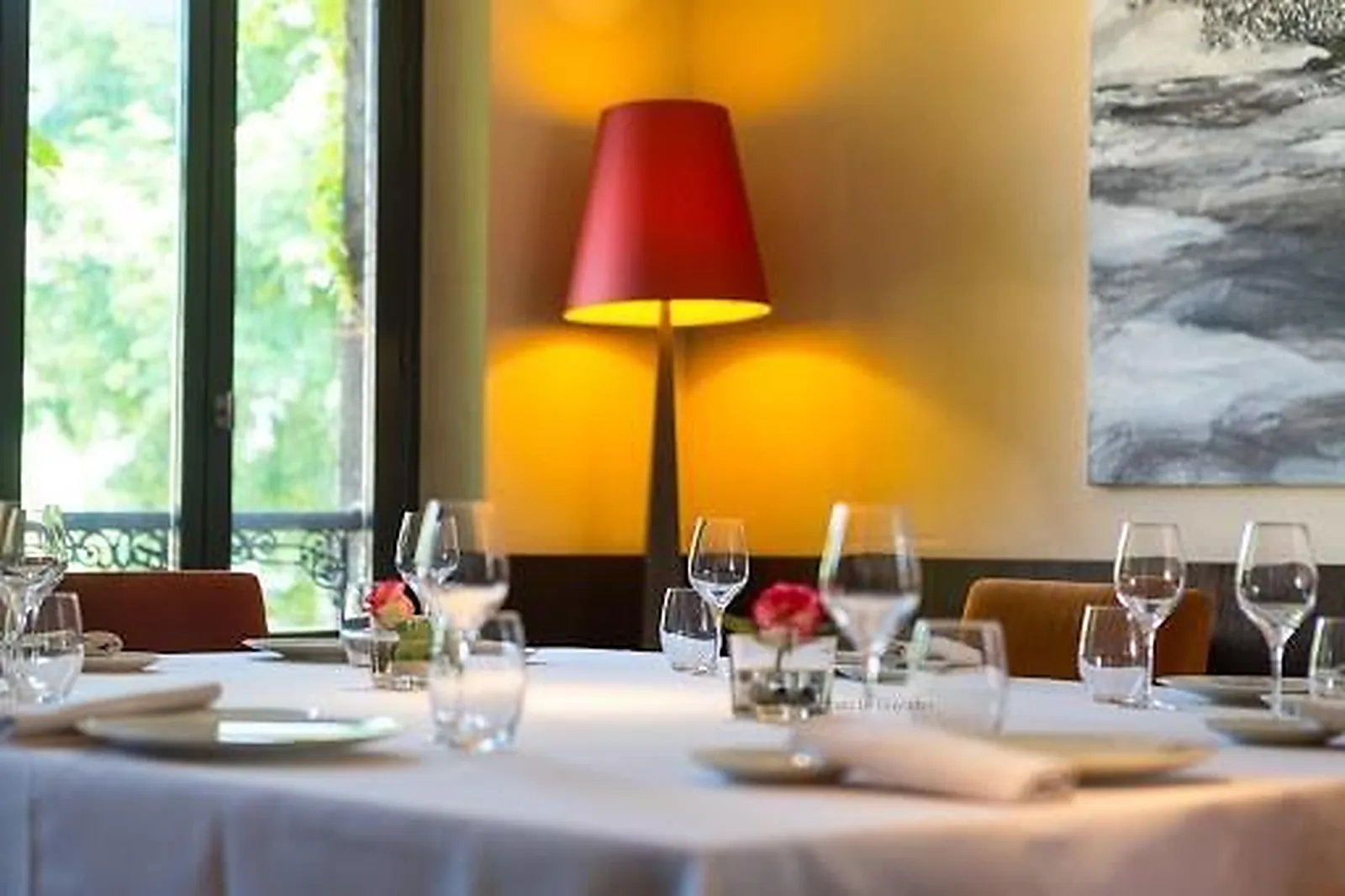 Cafés et Restaurants, RESTAURANTS - MEUDON (HAUTS-DE-SEINE) : LL&RSQUO;ESCARBILLE