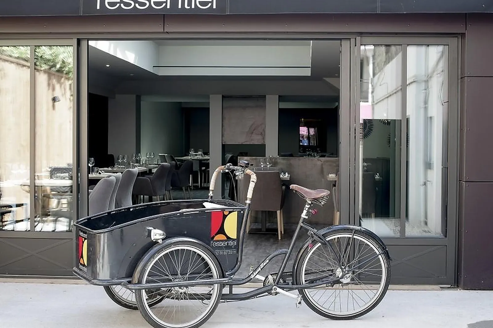 Cafés et Restaurants, RESTAURANTS - MIRABEAU (CALVADOS) : LL&RSQUO;ESSENTIEL DEAUVILLE