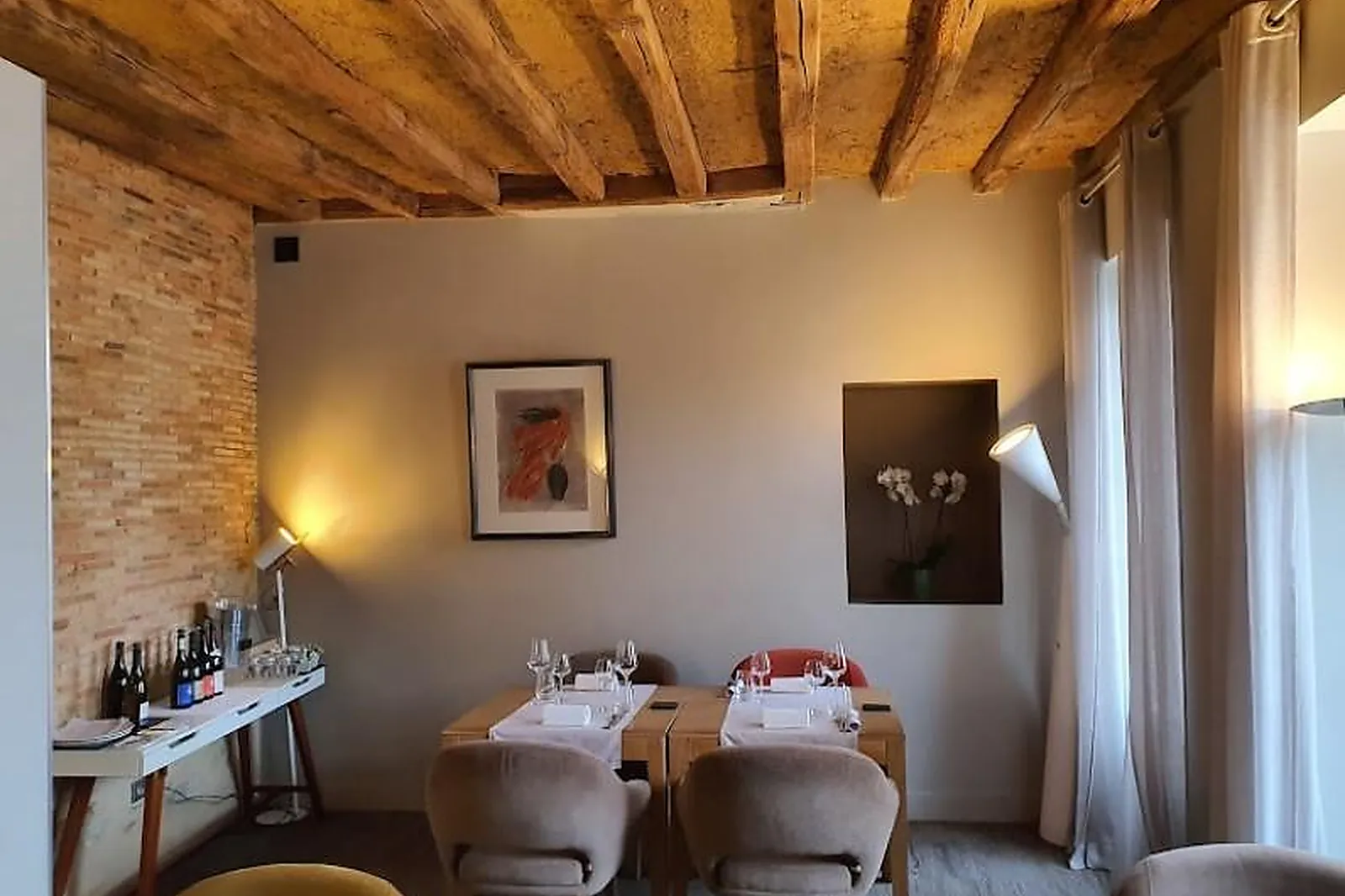 Cafés et Restaurants, RESTAURANTS - MONTAIGU (VENDÉE) : LA ROBE