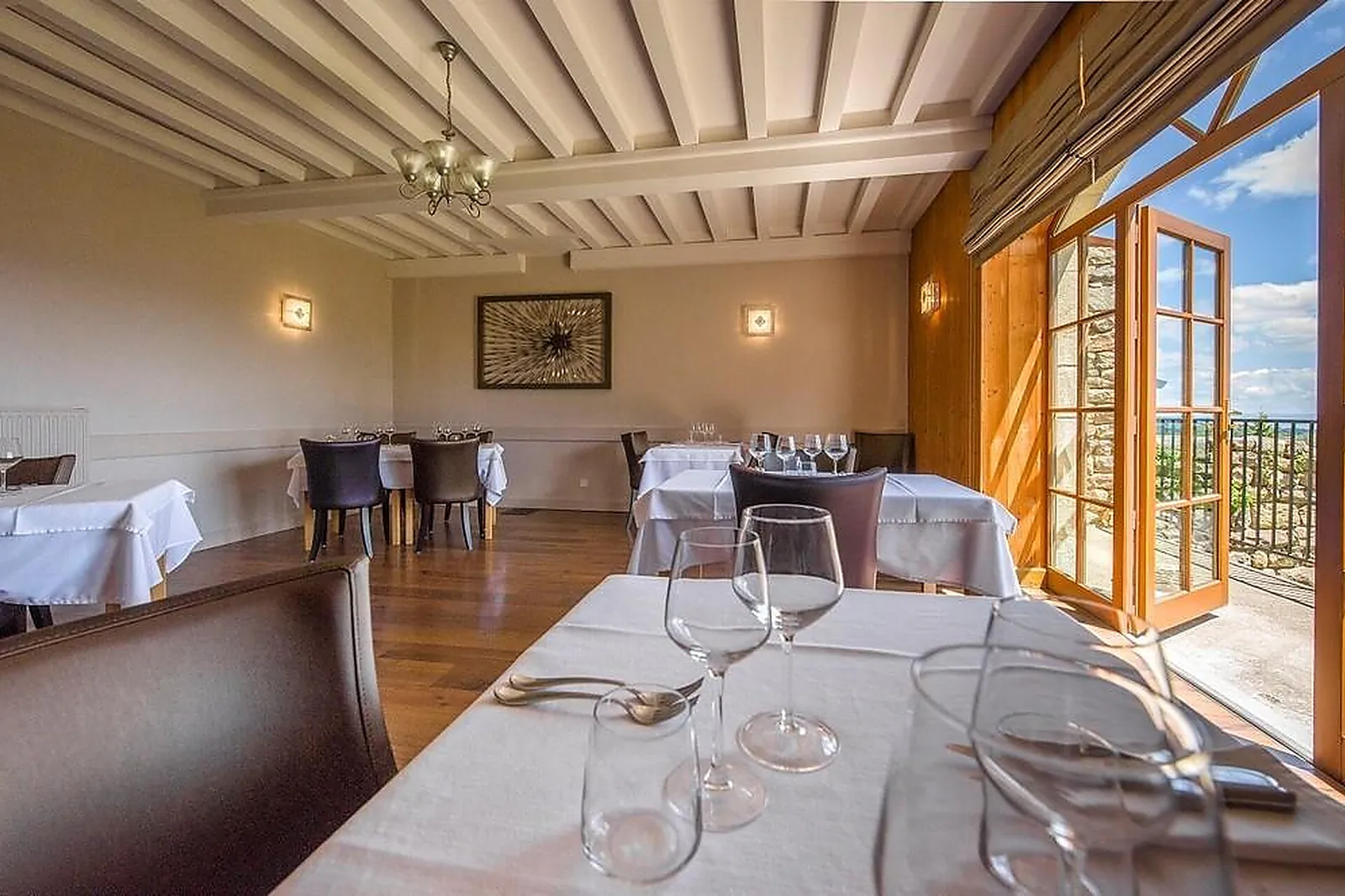 Cafés et Restaurants, RESTAURANTS - MONTARCHER (LOIRE) : LE CLOS PERCHÉ