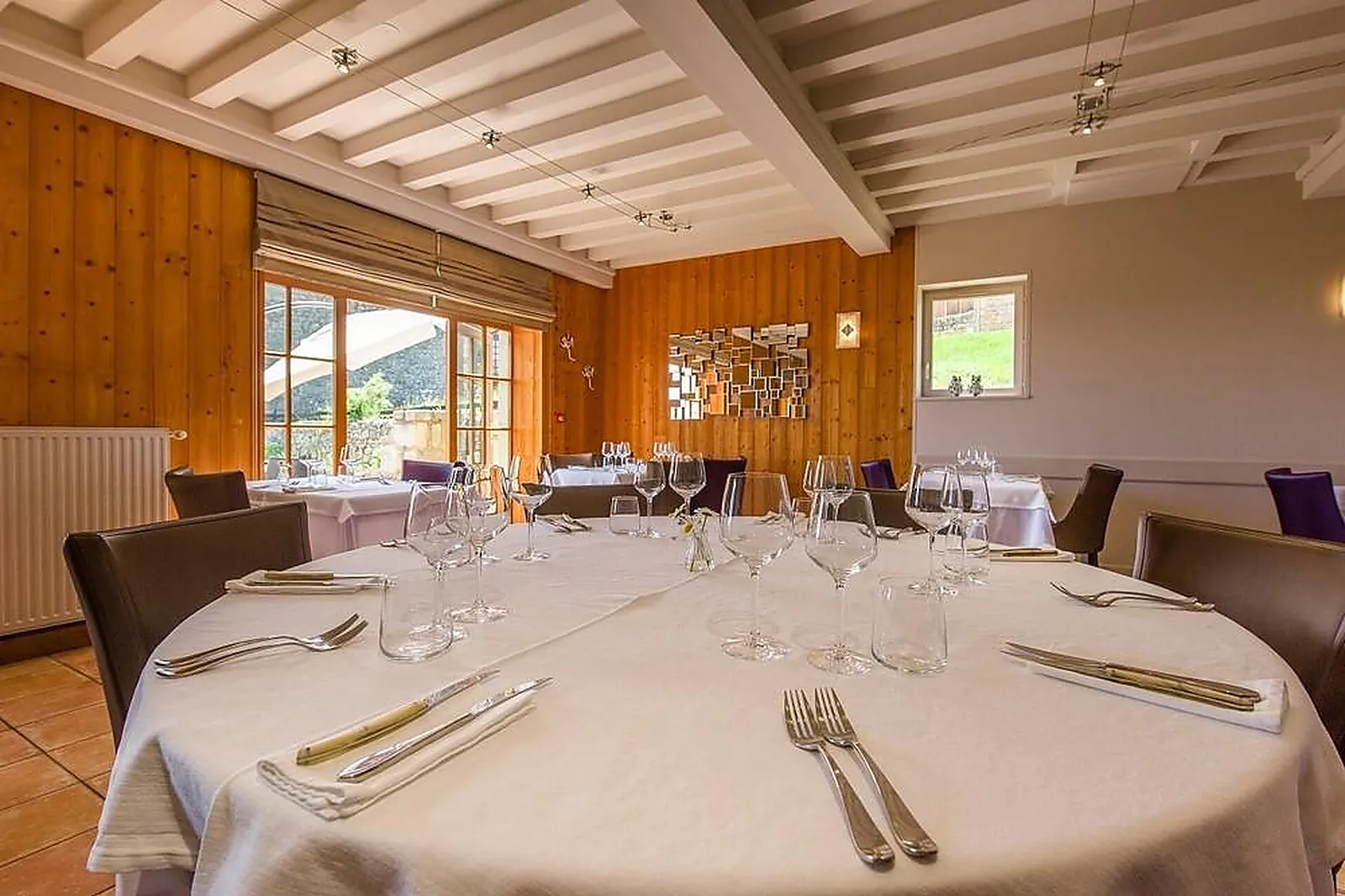 Cafés et Restaurants, RESTAURANTS - MONTARCHER (LOIRE) : LE CLOS PERCHÉ