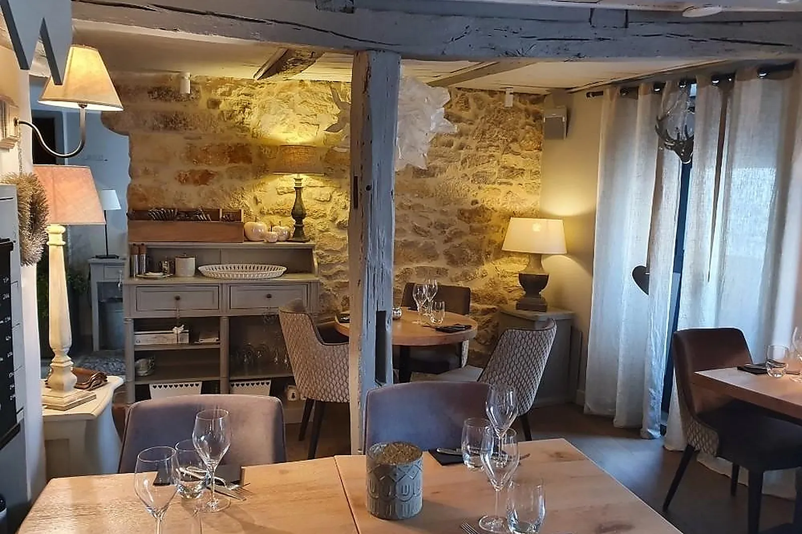 Cafés et Restaurants, RESTAURANTS - MONTBELIARD (DOUBS) : CHEZ CASSGRAINE