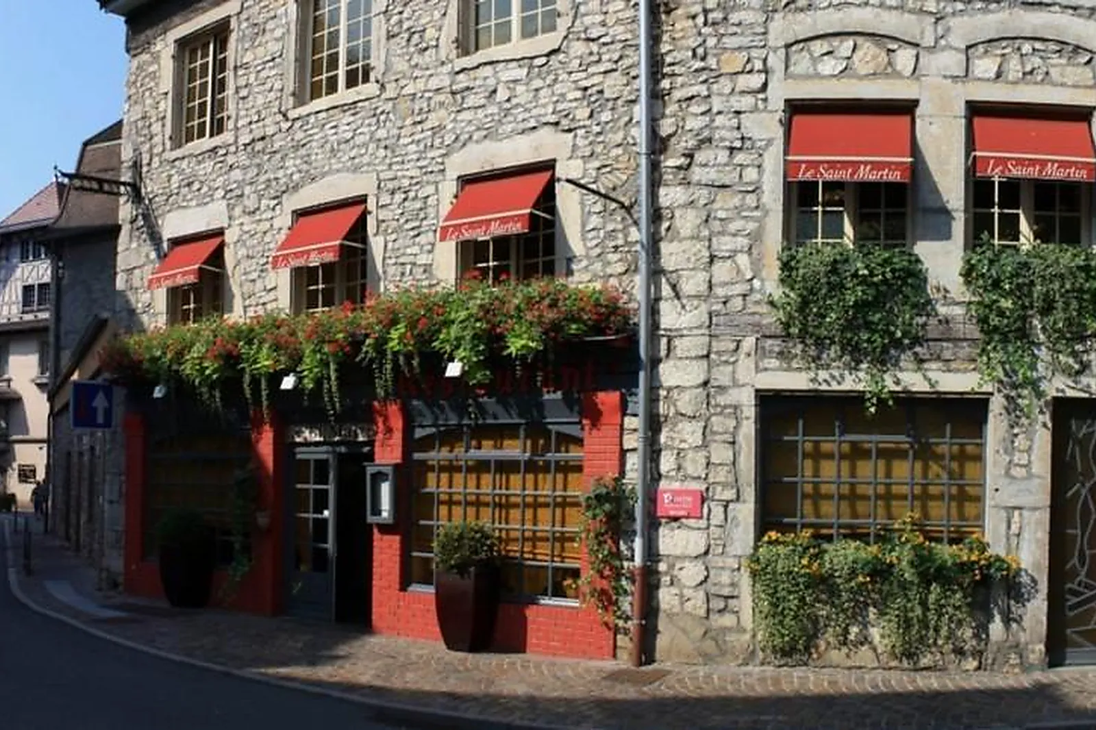 Cafés et Restaurants, RESTAURANTS - MONTBELIARD (DOUBS) : LE SAINT-MARTIN