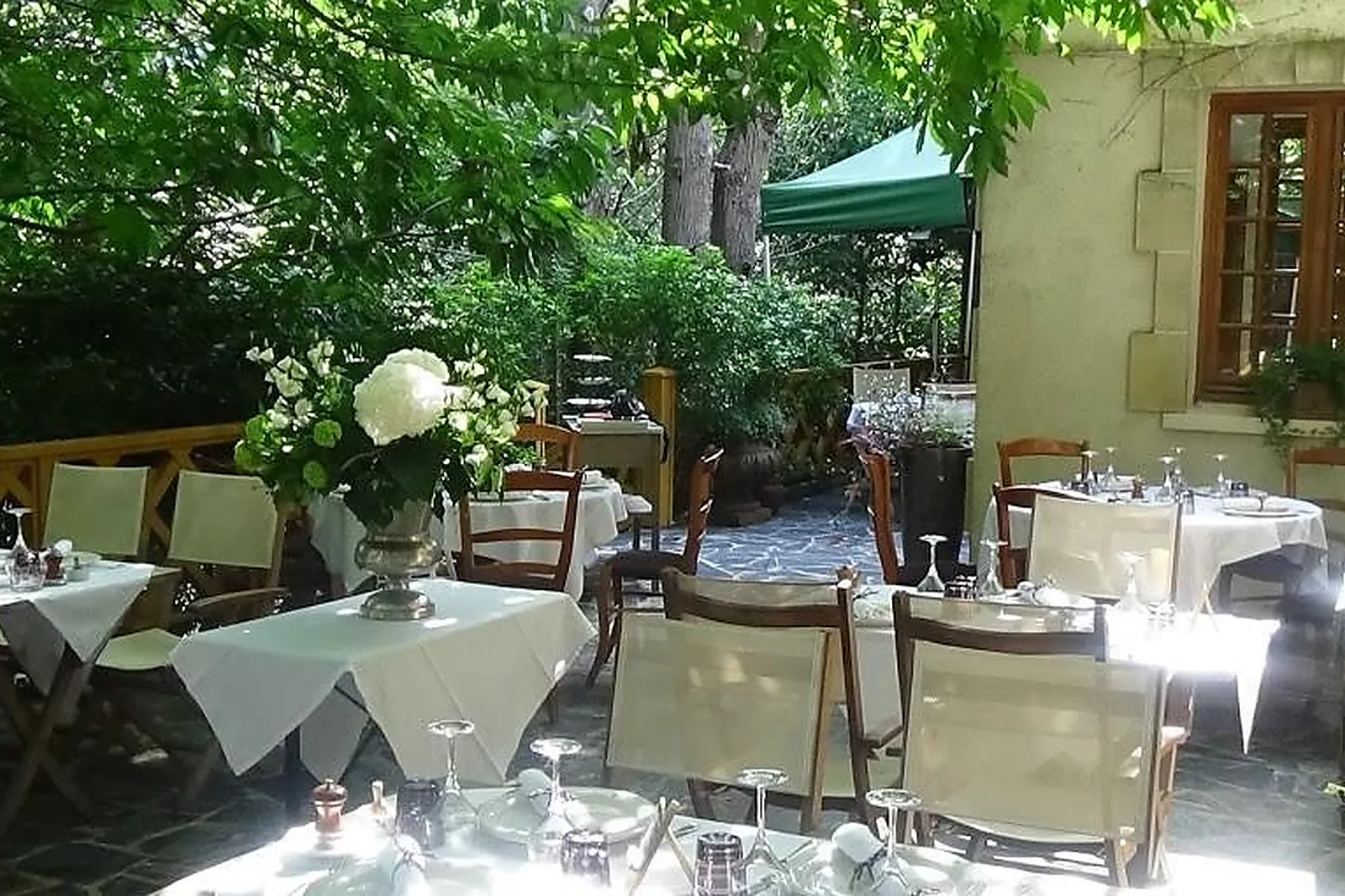 Cafés et Restaurants, RESTAURANTS - MONTMORENCY (VAL-DL&RSQUO;OISE) : AU CŒUR DE LA FORÊT