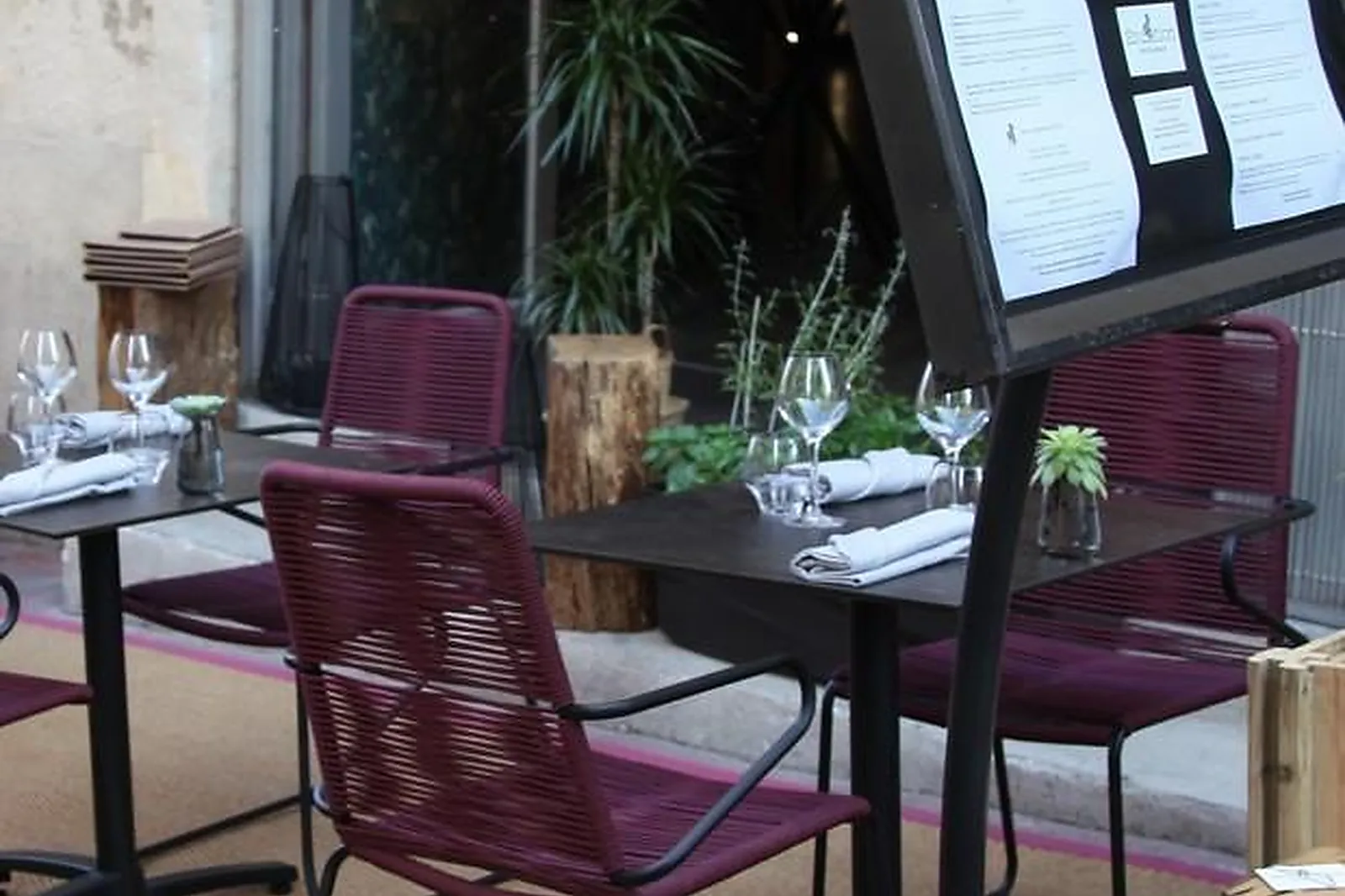 Cafés et Restaurants, RESTAURANTS - MONTPELLIER (HÉRAULT) : RESTAURANT EBULLITION