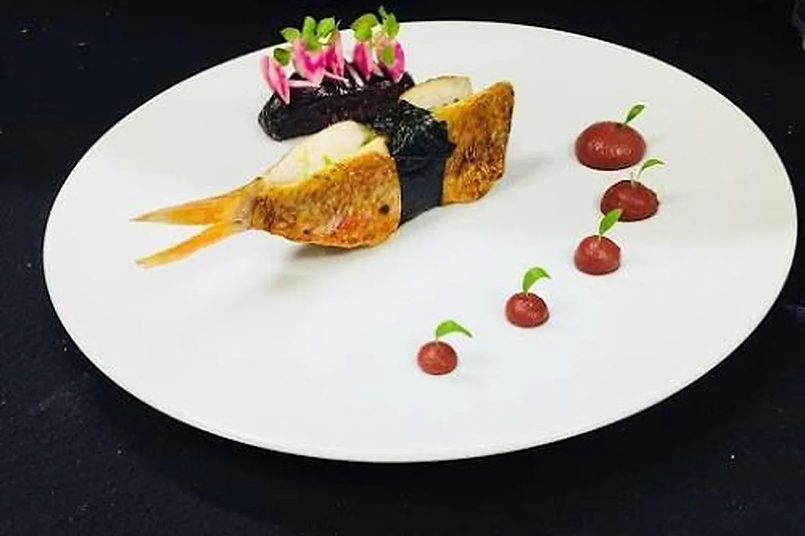 Cafés et Restaurants, RESTAURANTS - MONTSOULT (VAL-DL&RSQUO;OISE) : LL&RSQUO;OR QL&RSQUO;IDÉE