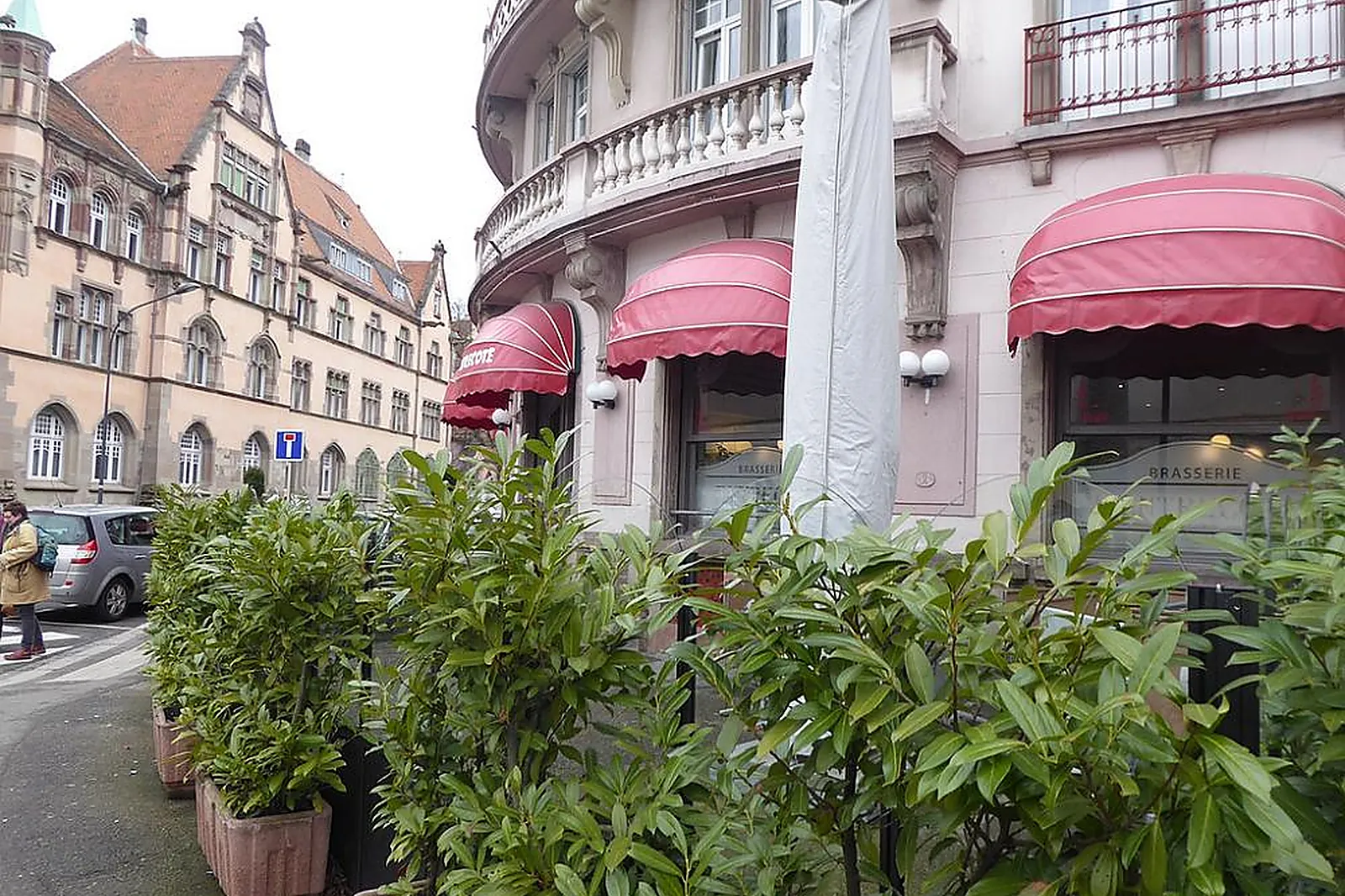 Cafés et Restaurants, RESTAURANTS - MULHOUSE (HAUT-RHIN) : LL&RSQUO;ENTRECÔTE DE MULHOUSE