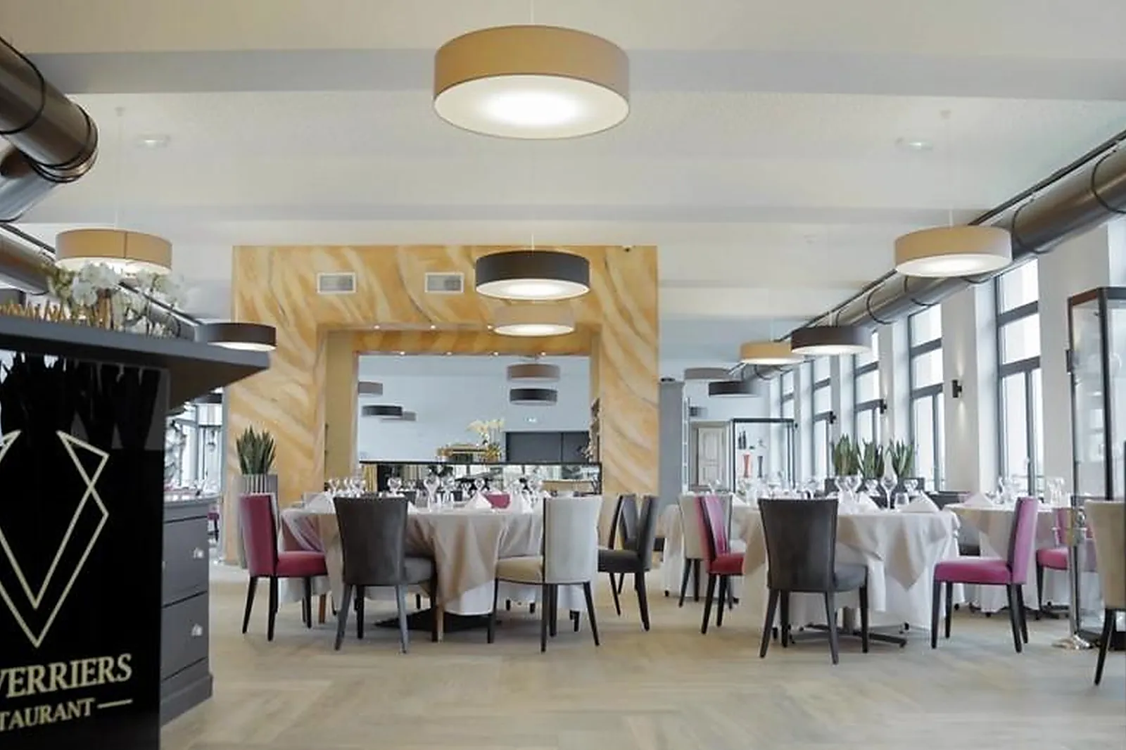 Cafés et Restaurants, RESTAURANTS - MULHOUSE (HAUT-RHIN) : RESTAURANT LES VERRIERS
