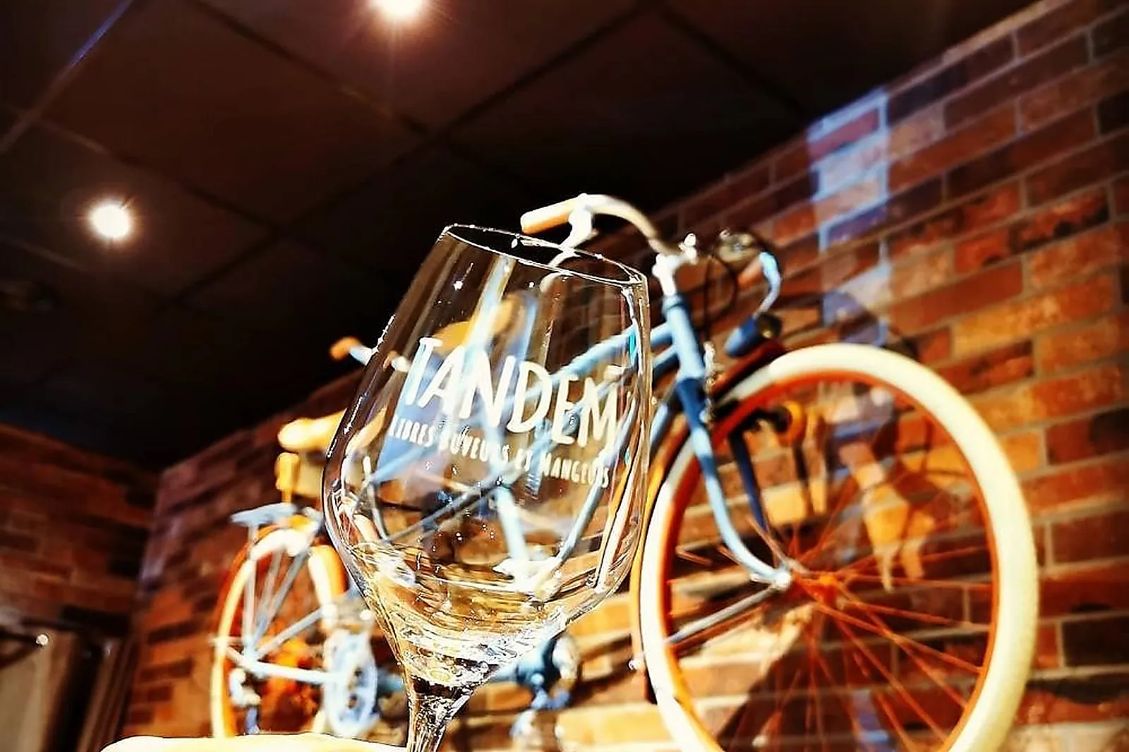 Cafés et Restaurants, RESTAURANTS - MULHOUSE (HAUT-RHIN) : TANDEM