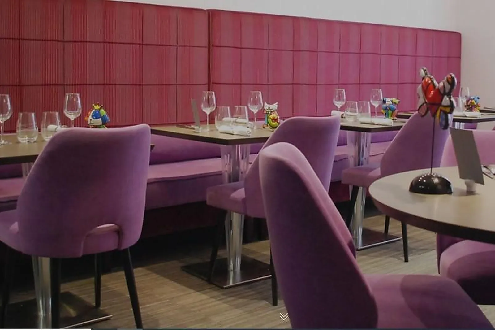 Cafés et Restaurants, RESTAURANTS - NANCY (MEURTHE-ET-MOSELLE) : LE VL&RSQUO;FOUR