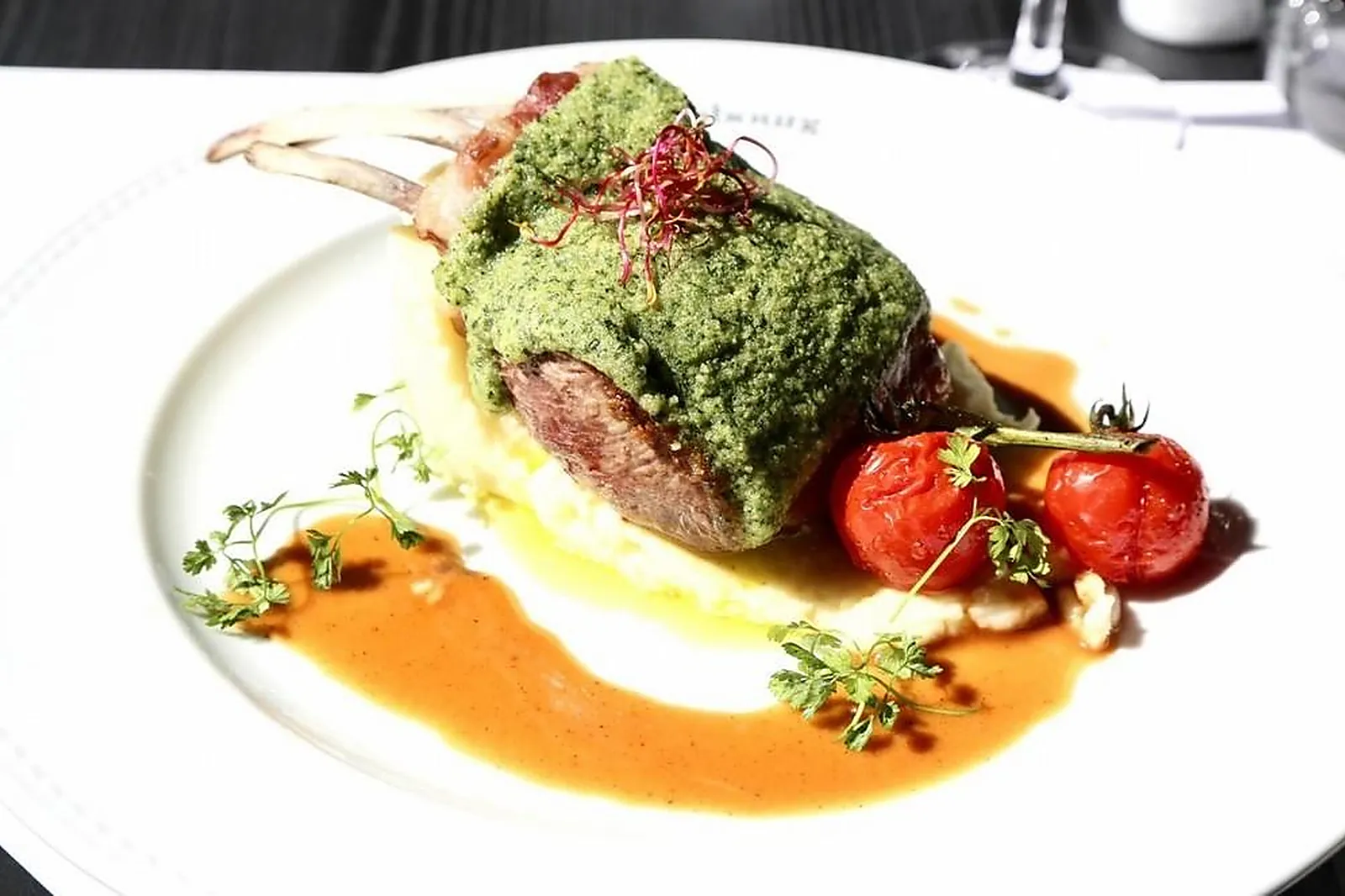 Cafés et Restaurants, RESTAURANTS - NANTERRE (HAUTS-DE-SEINE) : LE FAUBOURG