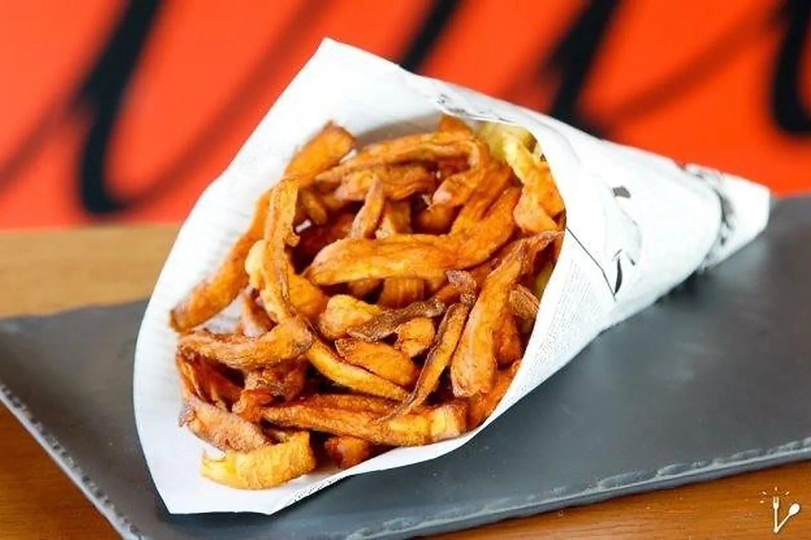 Cafés et Restaurants, RESTAURANTS - NANTES (LOIRE-ATLANTIQUE) : TONTON BURGER ET LULU FARFALLE