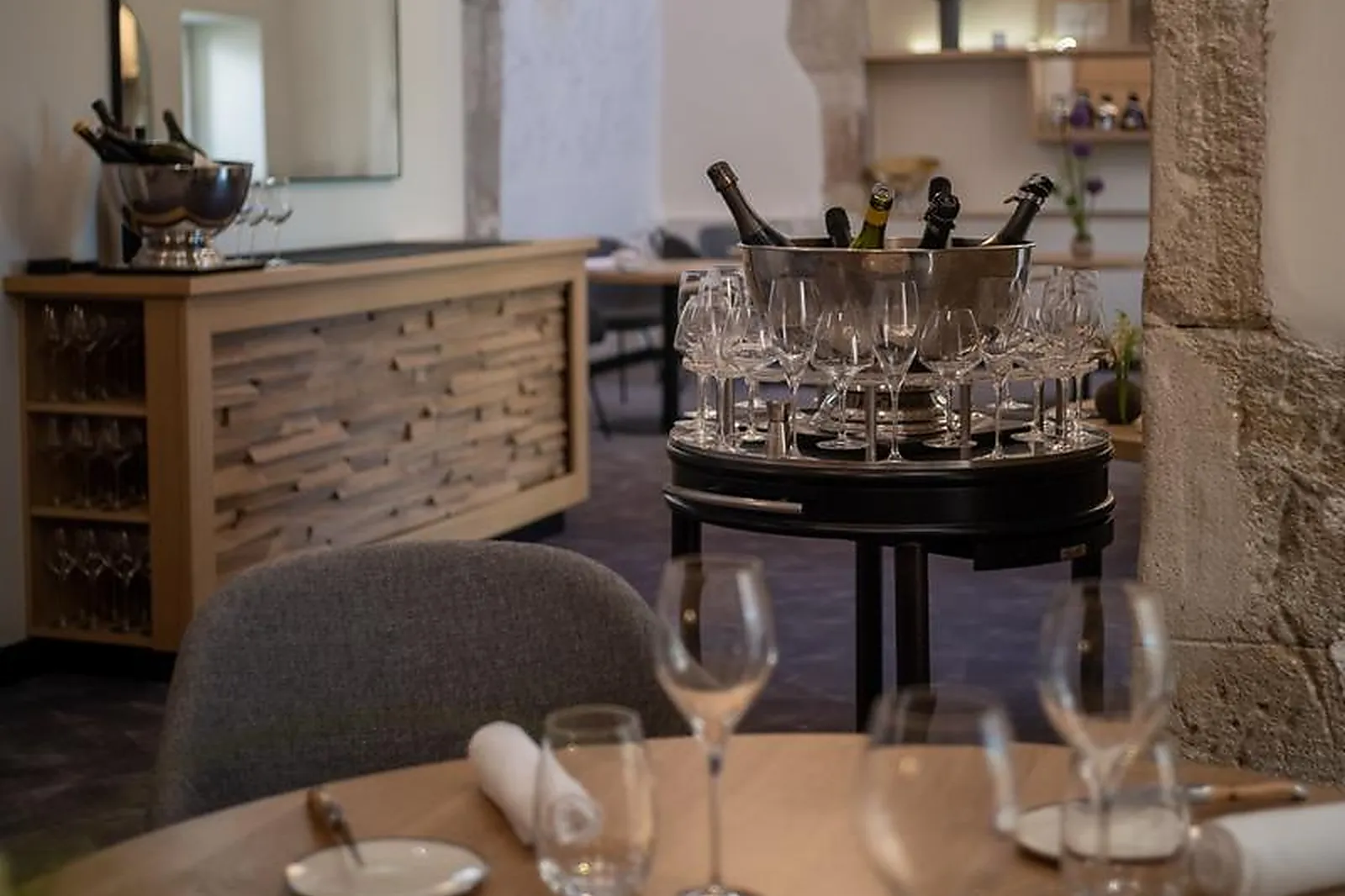 Cafés et Restaurants, RESTAURANTS - NARBONNE (AUDE) : MAISON SAINT-CRESCENT