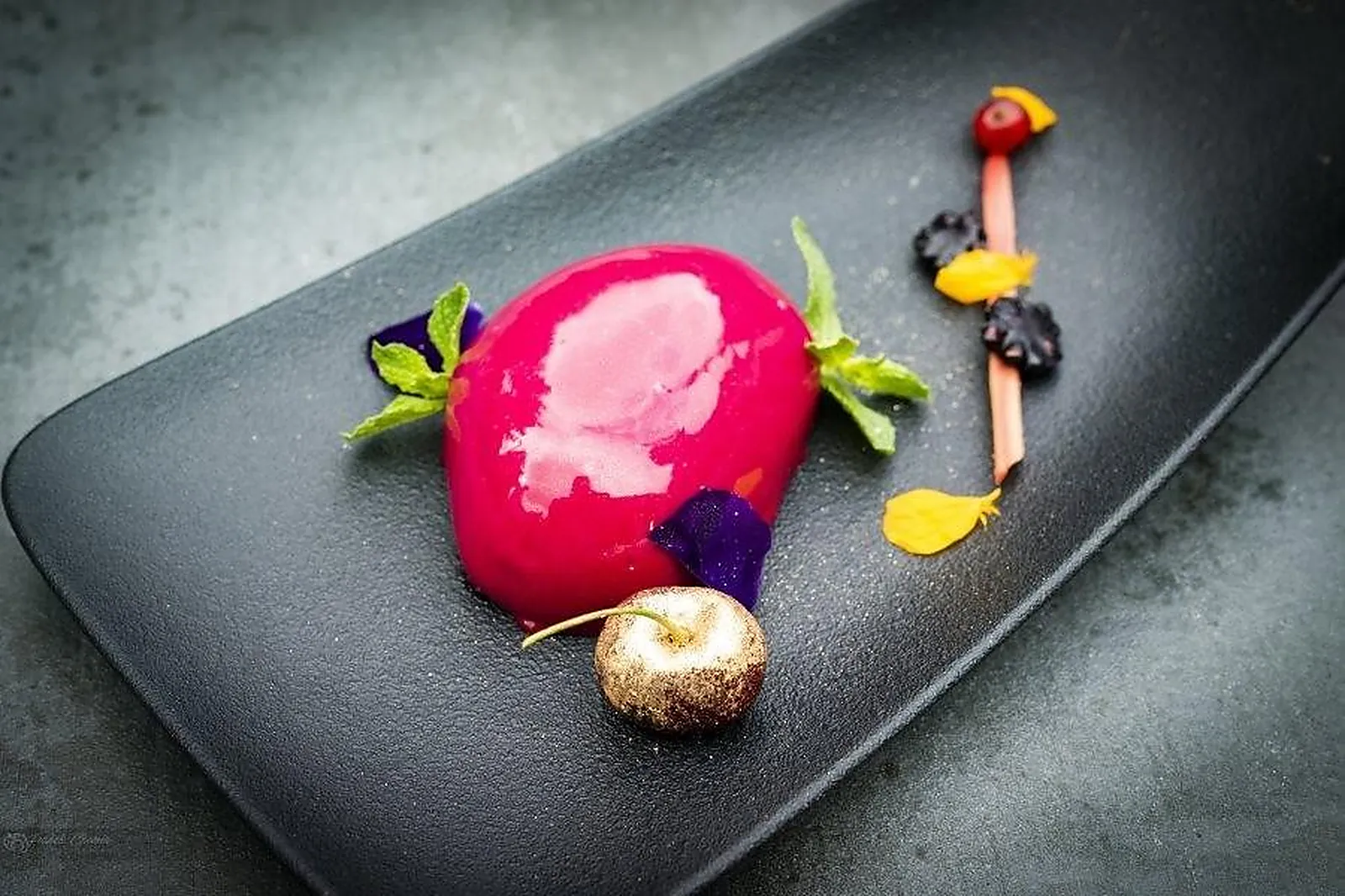 Cafés et Restaurants, RESTAURANTS - NEAUPHLE-LE-CHATEAU (YVELINES) : LA GRIOTTE