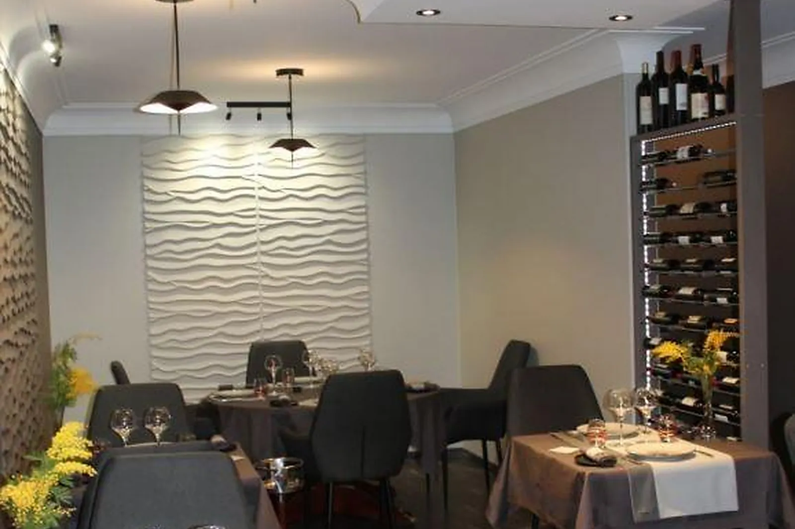 Cafés et Restaurants, RESTAURANTS - NEUVILLE-LES-DIEPPE (SEINE-MARITIME) : LES VOILES DL&RSQUO;OR