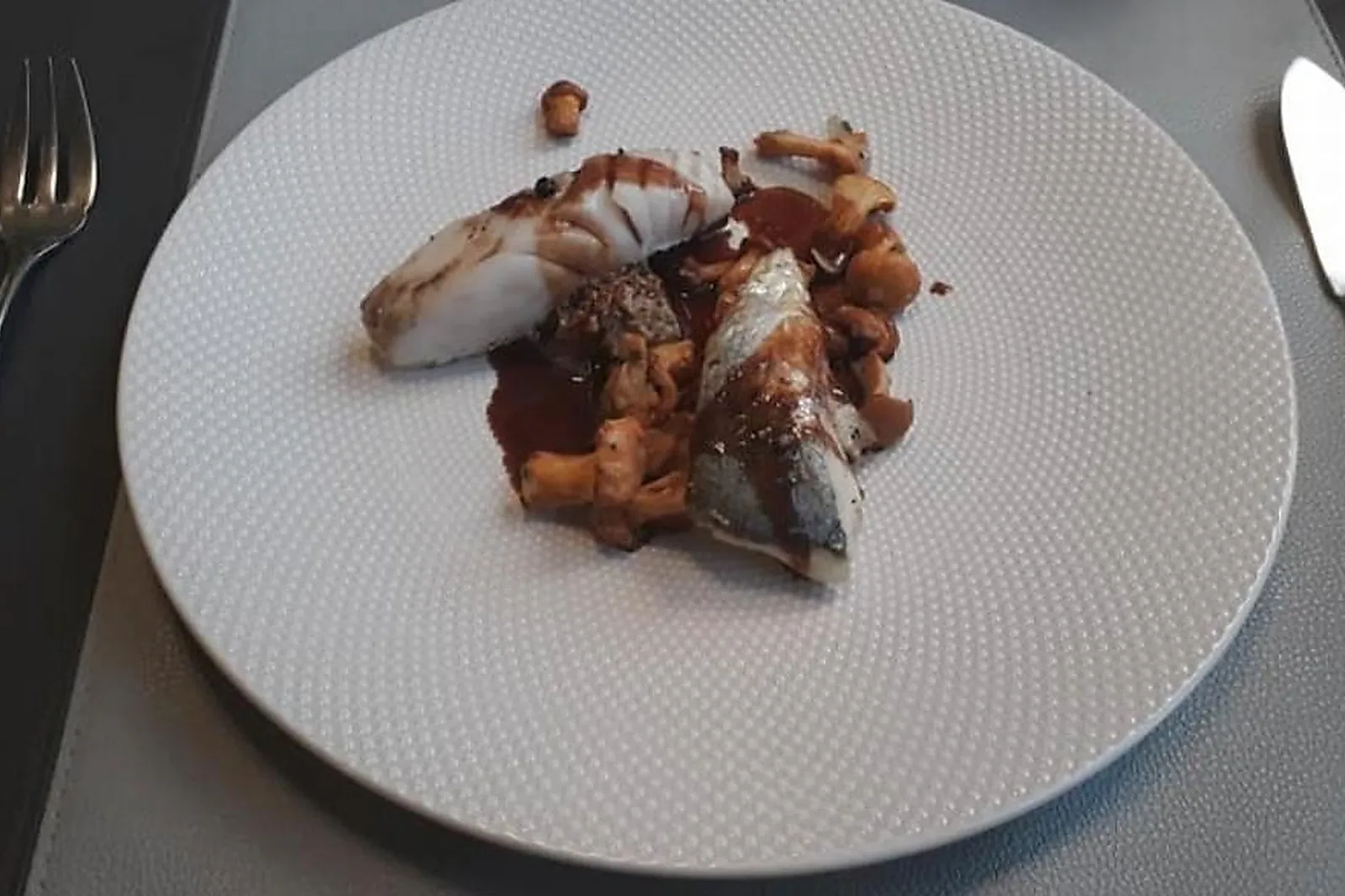 Cafés et Restaurants, RESTAURANTS - NEUVILLE-LES-DIEPPE (SEINE-MARITIME) : LES VOILES DL&RSQUO;OR