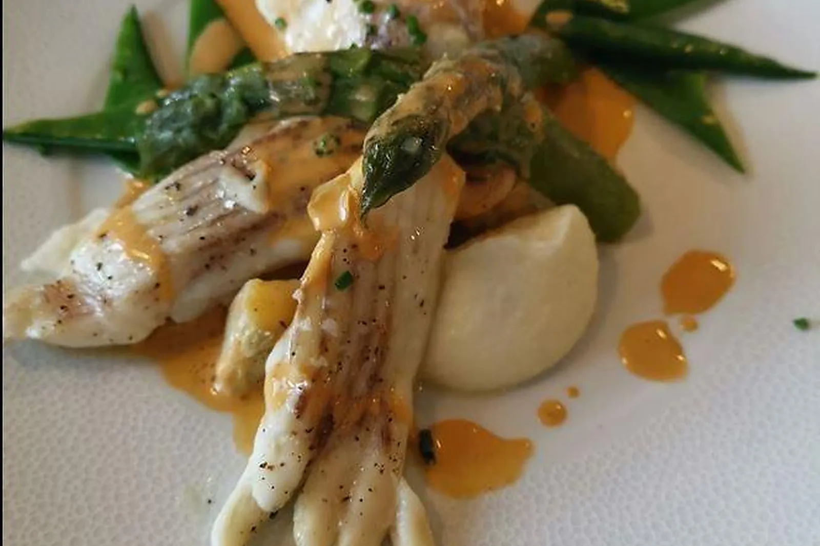 Cafés et Restaurants, RESTAURANTS - NEUVILLE-LES-DIEPPE (SEINE-MARITIME) : LES VOILES DL&RSQUO;OR