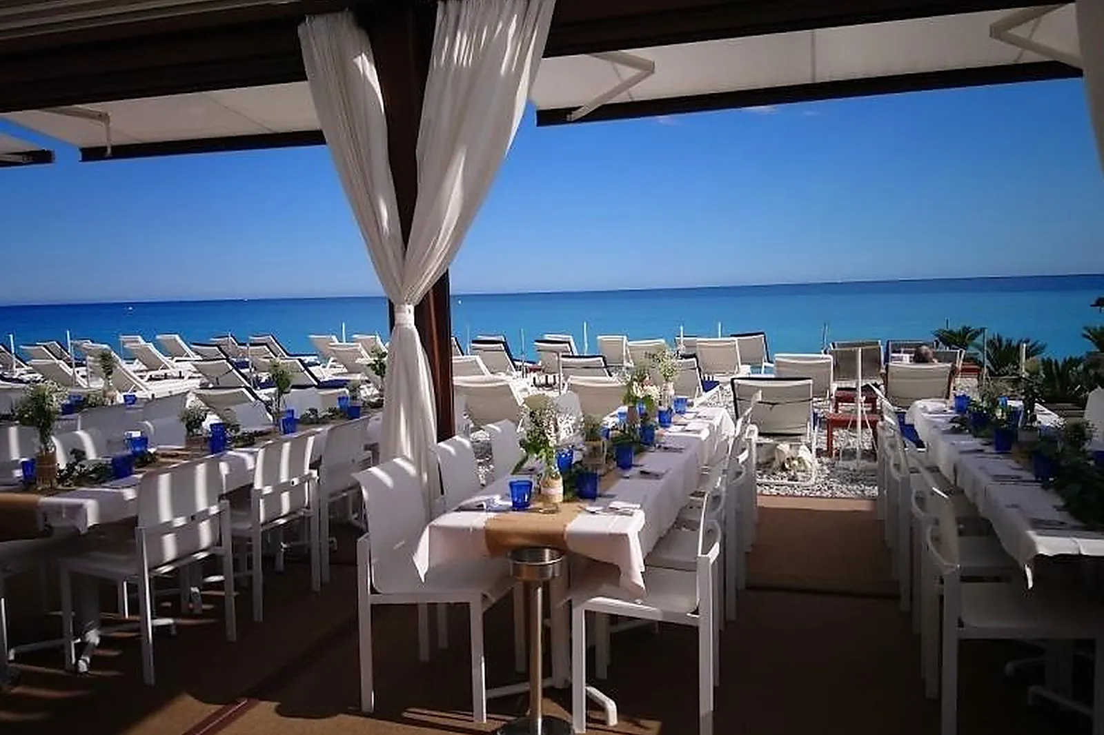 Cafés et Restaurants, RESTAURANTS - NICE (ALPES-MARITIMES) : GALET PLAGE