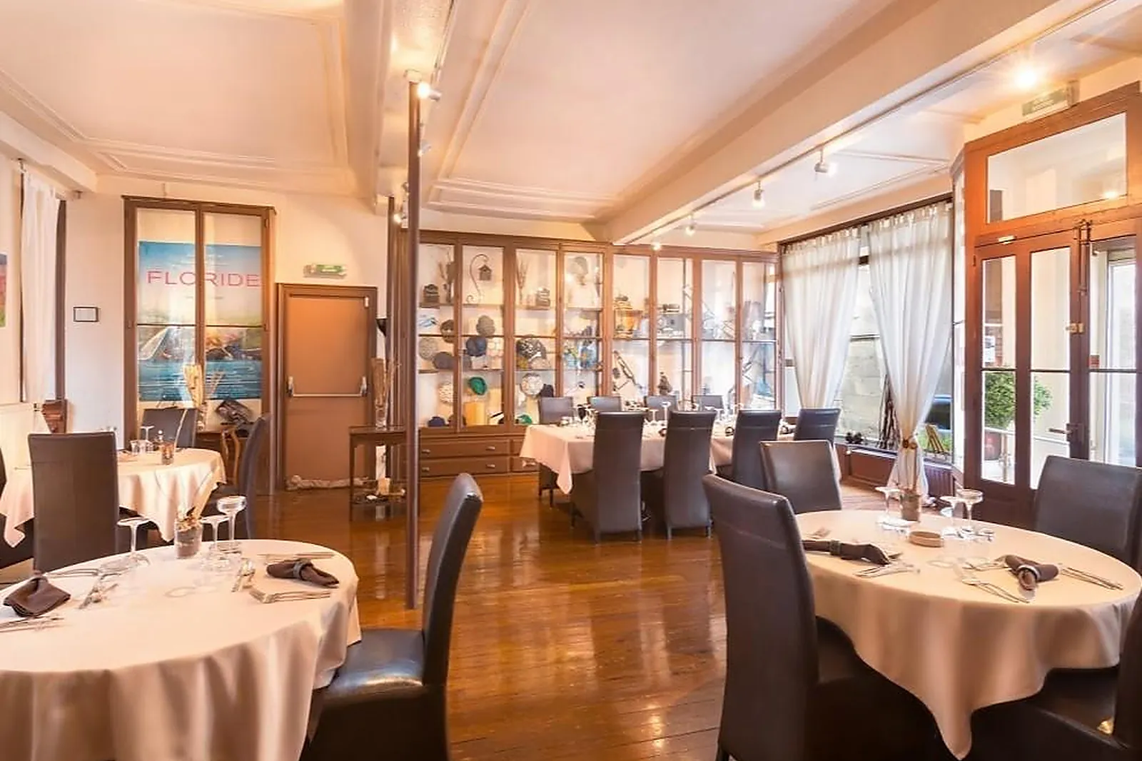 Cafés et Restaurants, RESTAURANTS - NOLAY (CÔTE-DL&RSQUO;OR) : RESTAURANT MIDUPI