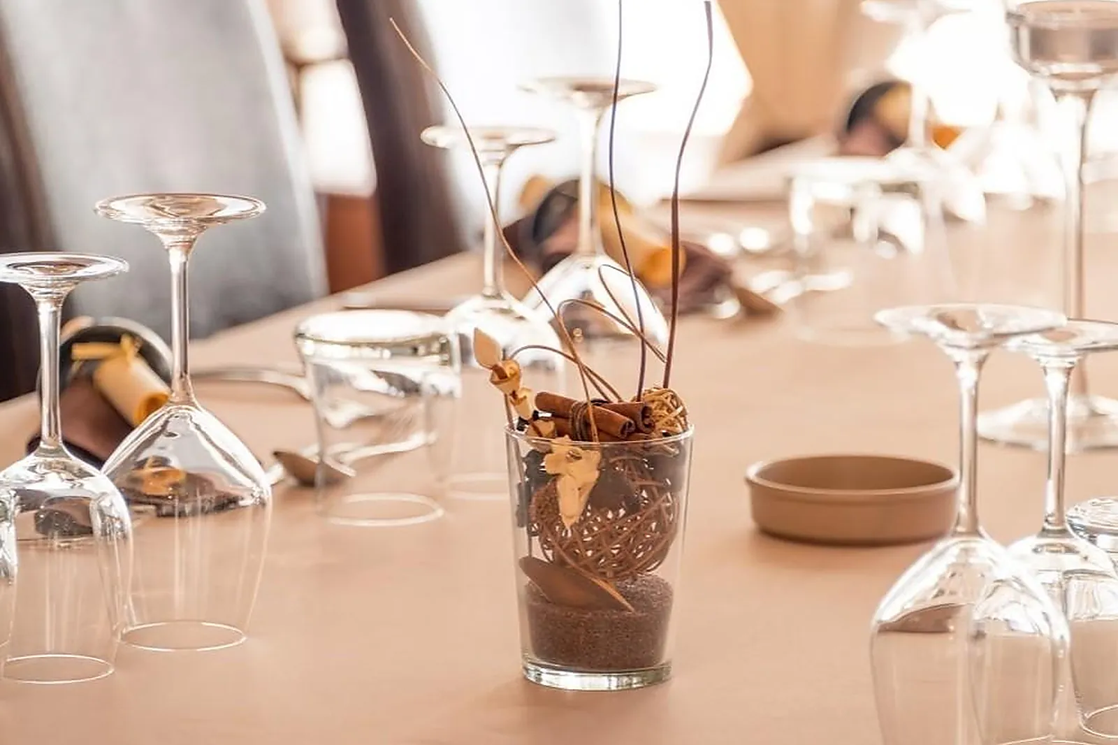 Cafés et Restaurants, RESTAURANTS - NOLAY (CÔTE-DL&RSQUO;OR) : RESTAURANT MIDUPI