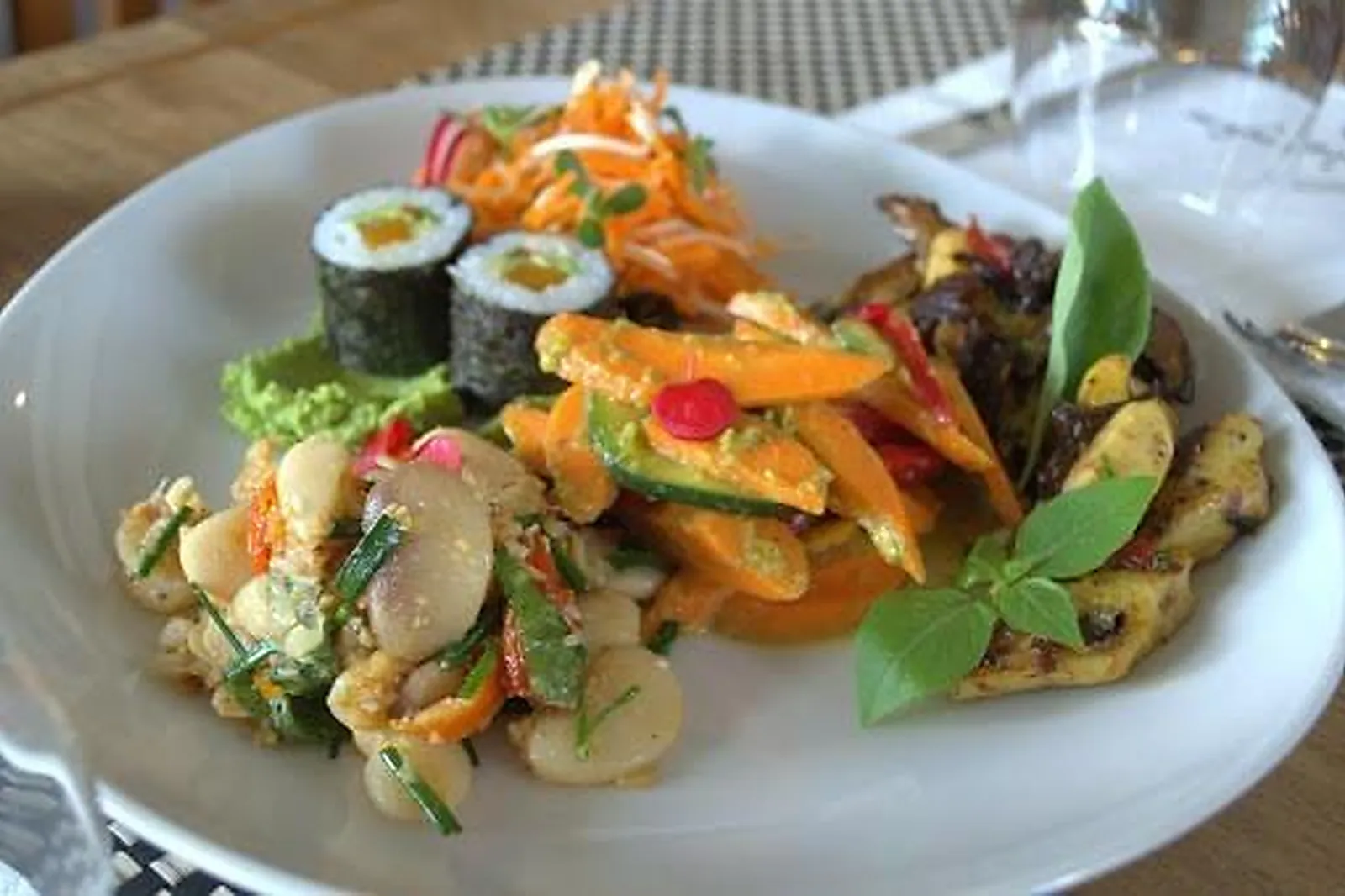 Cafés et Restaurants, RESTAURANTS - NOUMEA (NOUVELLE-CALÉDONIE) : AU P’TIT CAFÉ