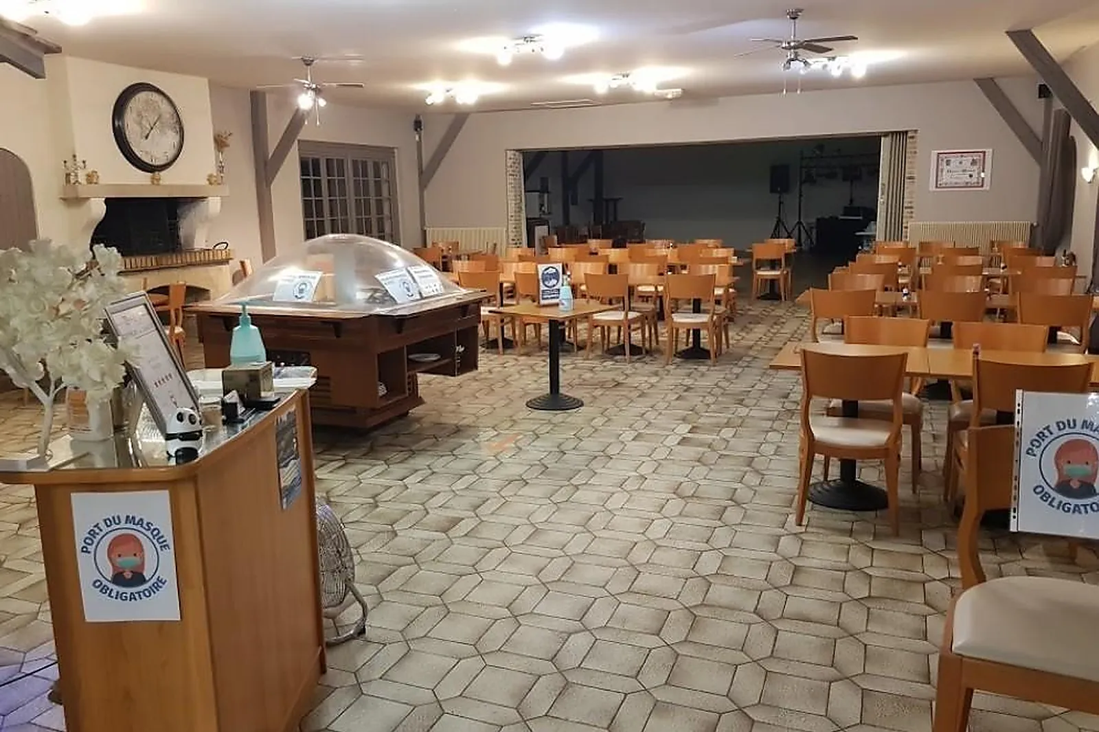 Cafés et Restaurants, RESTAURANTS - NOYERS-SUR-CHER (LOIR-ET-CHER) : RESTAURANT-GRILL DES NOUETTES