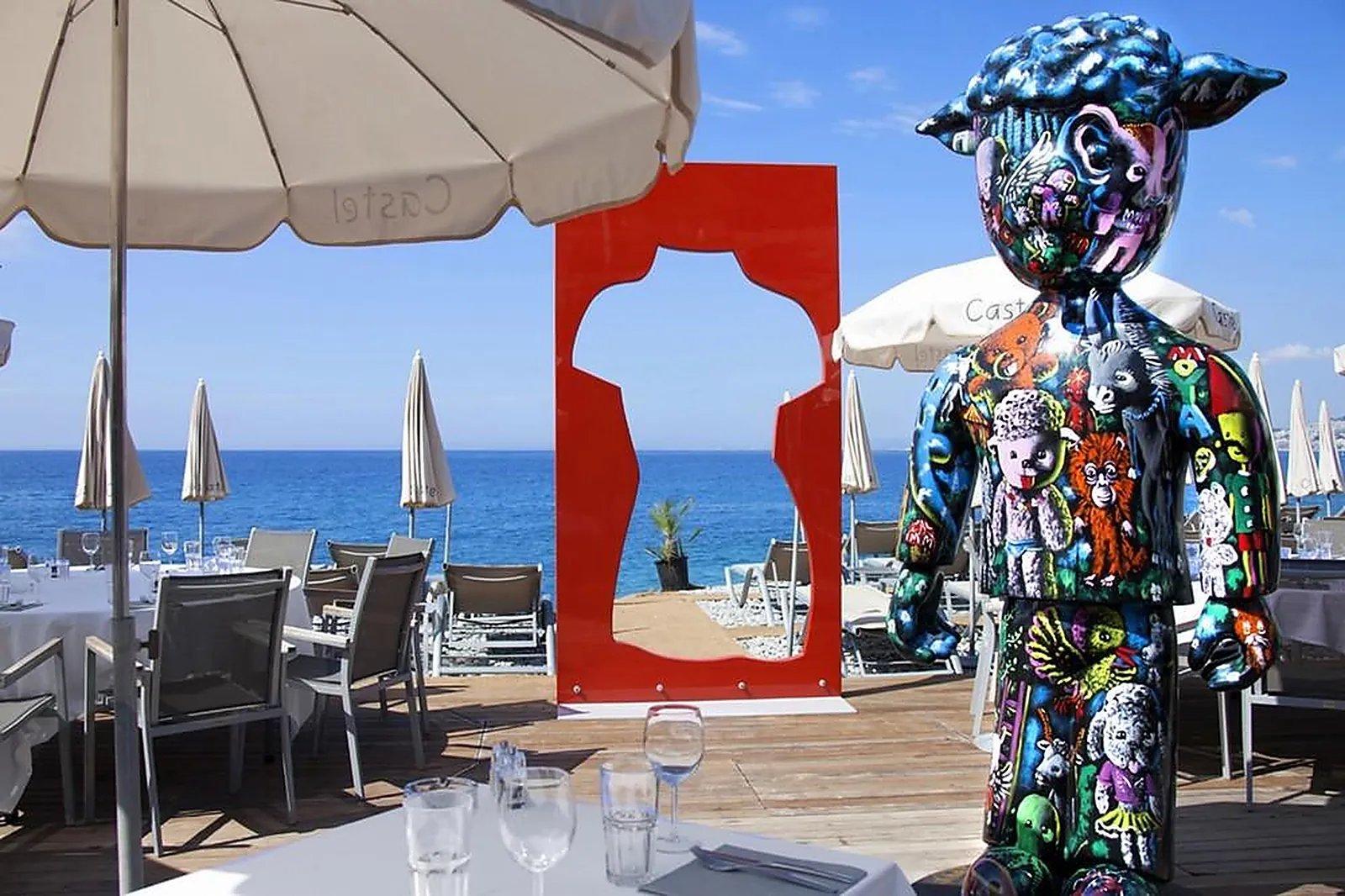 Cafés et Restaurants, RESTAURANTS - NICE (ALPES-MARITIMES) : CASTEL PLAGE