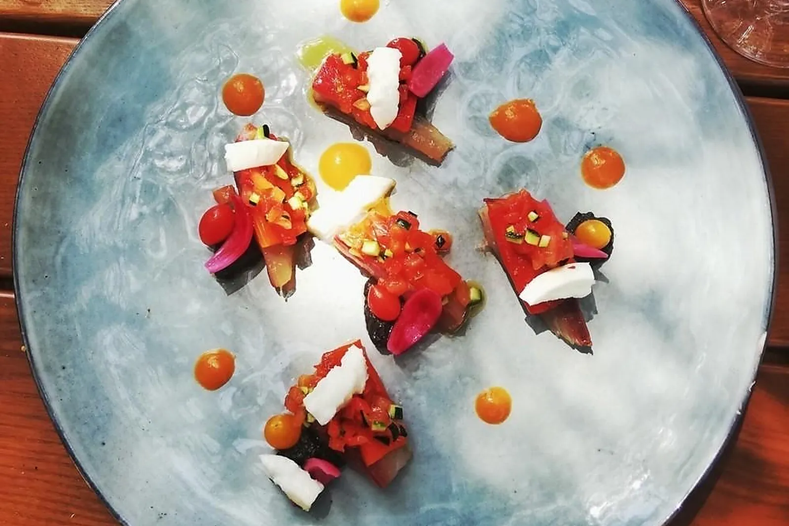 Cafés et Restaurants, RESTAURANTS - ORADOUR-SUR-GLANE (HAUTE-VIENNE) : LL&RSQUO;EQUILIBRE