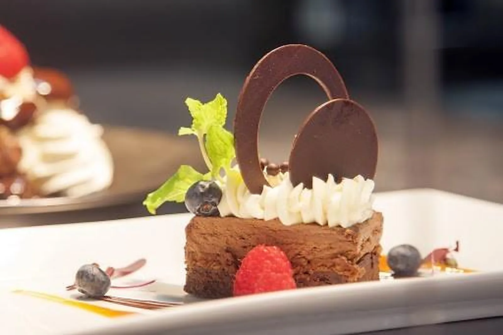 Cafés et Restaurants, RESTAURANTS - PAPEETE (POLYNÉSIE FRANÇAISE) : L’O À LA BOUCHE