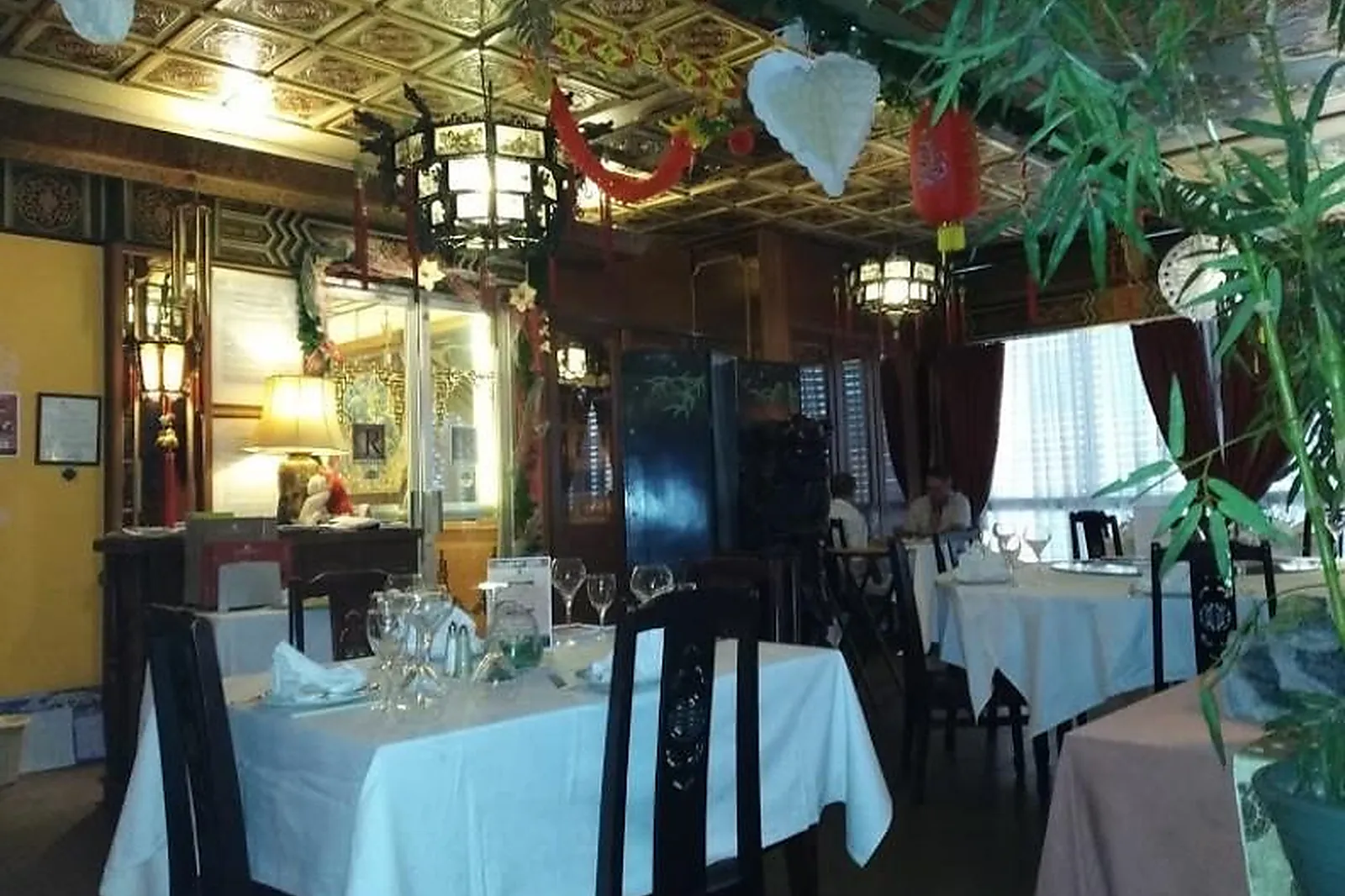 Cafés et Restaurants, RESTAURANTS - PAPEETE (POLYNÉSIE FRANÇAISE) : LE MANDARIN