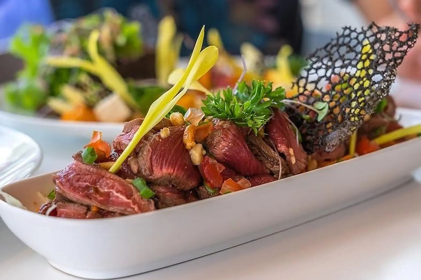 Cafés et Restaurants, RESTAURANTS - PAPEETE (POLYNÉSIE FRANÇAISE) : MEHERIO TAHITIAN BISTRO