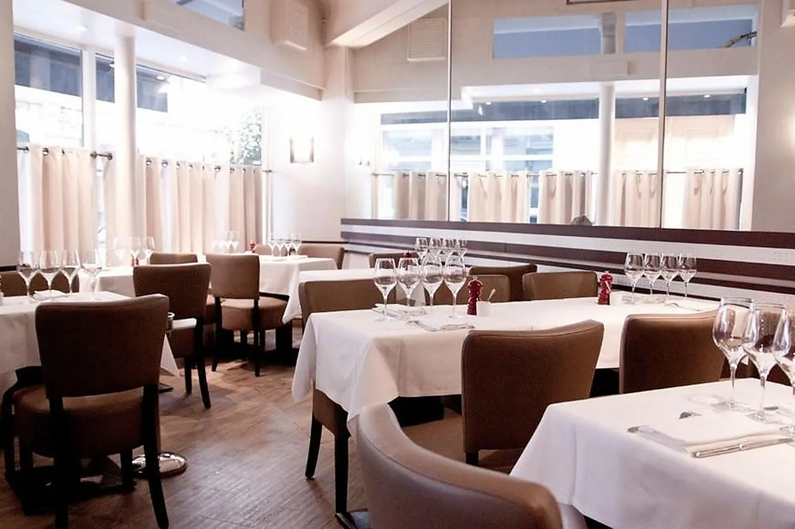 Cafés et Restaurants, RESTAURANTS - PARIS (PARIS) : AU 41 PENTHIÈVRE