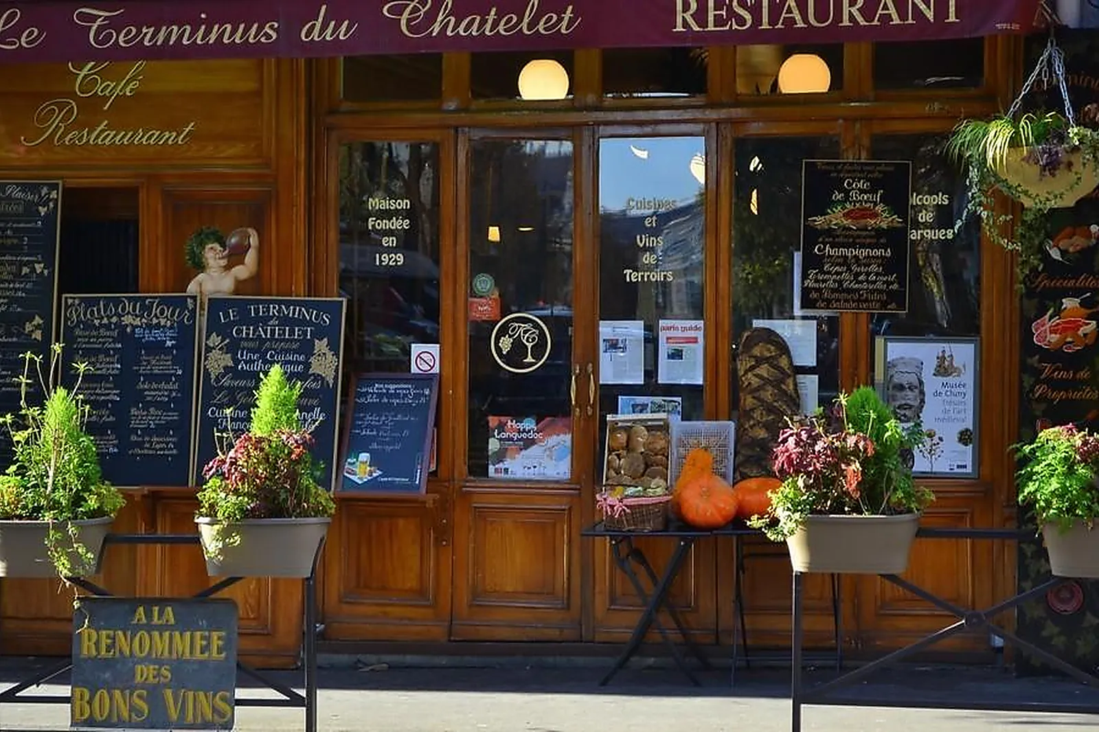 Cafés et Restaurants, RESTAURANTS - PARIS (PARIS) : AU TERMINUS DU CHÂTELET