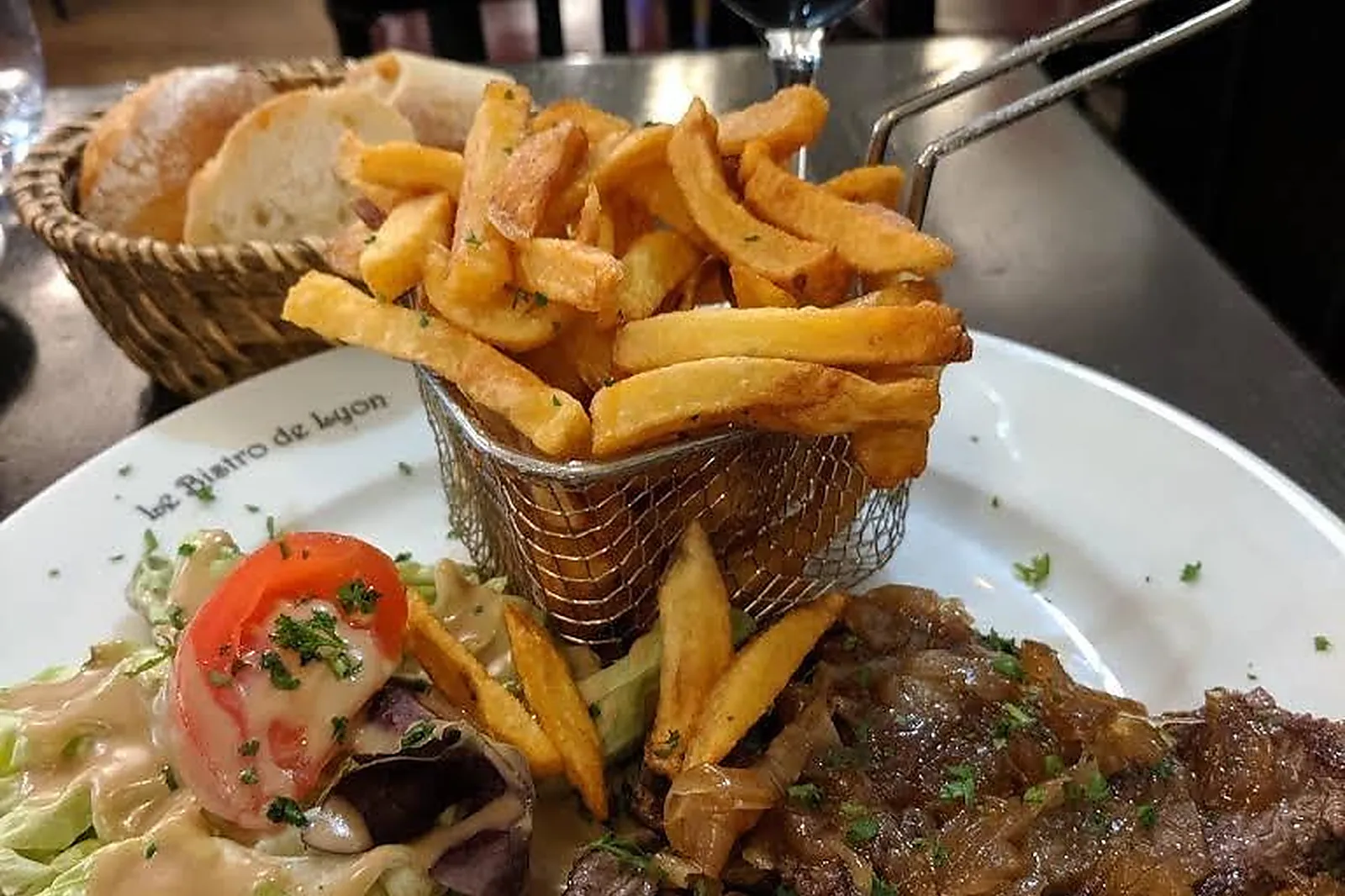 Cafés et Restaurants, RESTAURANTS - PARIS (PARIS) : BISTRO LYONNAIS