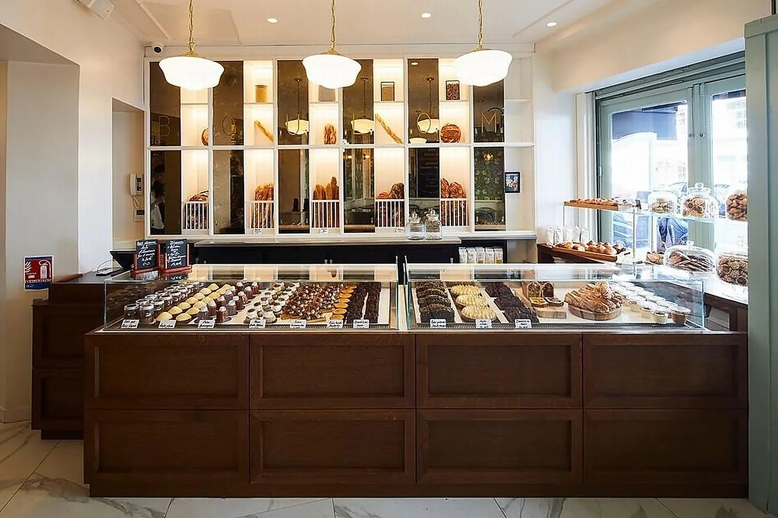 Cafés et Restaurants, RESTAURANTS - PARIS (PARIS) : BOULOM