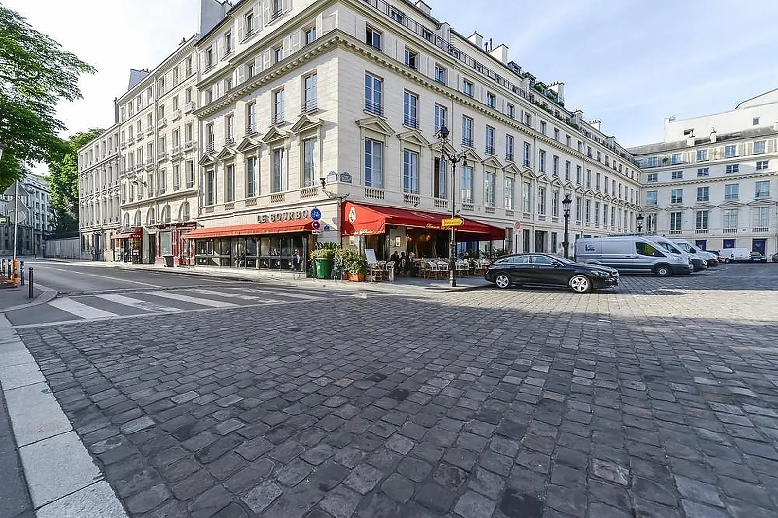 Cafés et Restaurants, RESTAURANTS - PARIS (PARIS) : BRASSERIE BOURBON