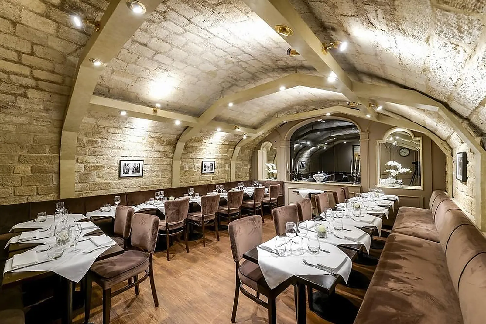 Cafés et Restaurants, RESTAURANTS - PARIS (PARIS) : BRASSERIE BOURBON
