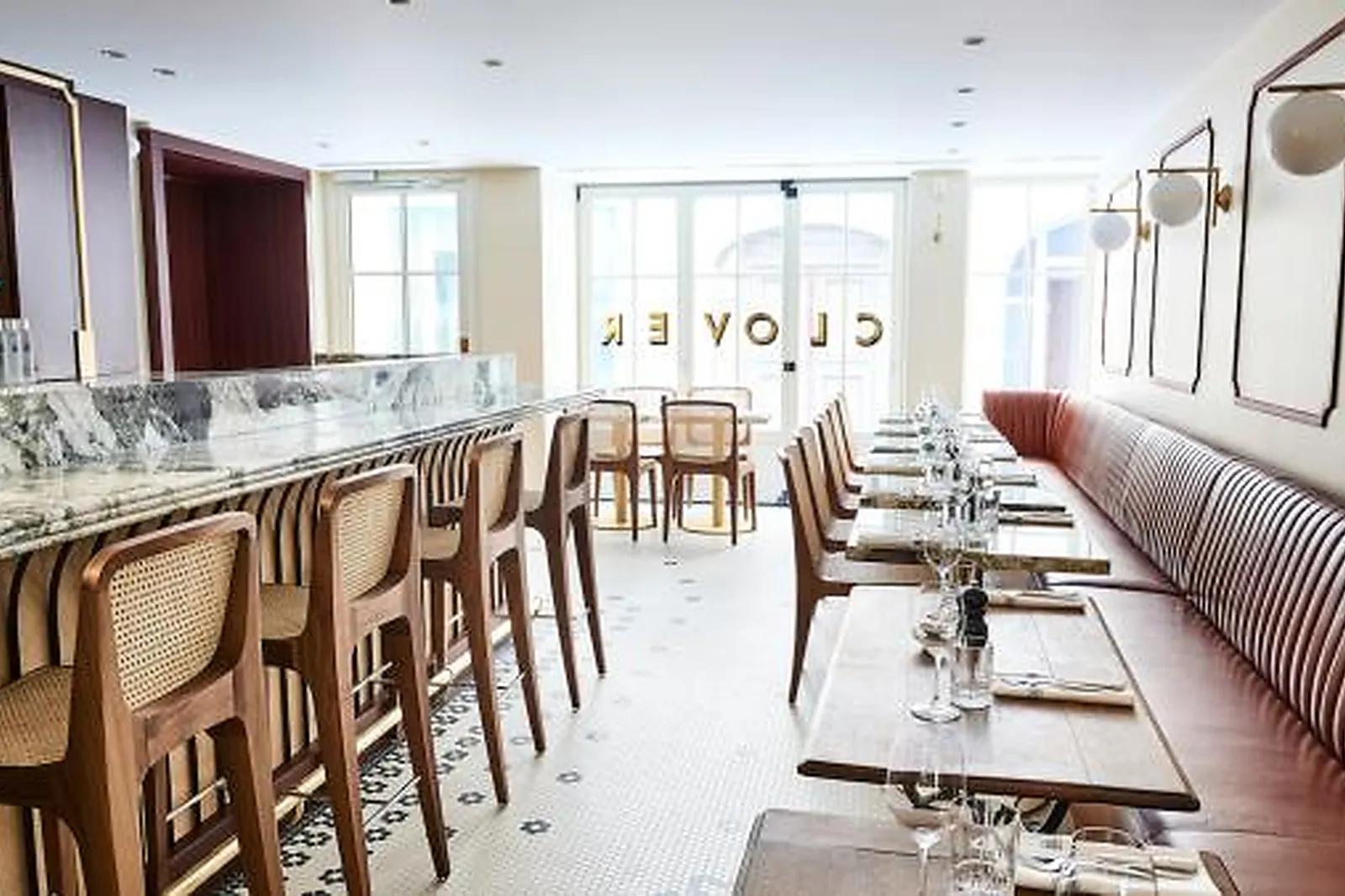 Cafés et Restaurants, RESTAURANTS - PARIS (PARIS) : CLOVER GRILL