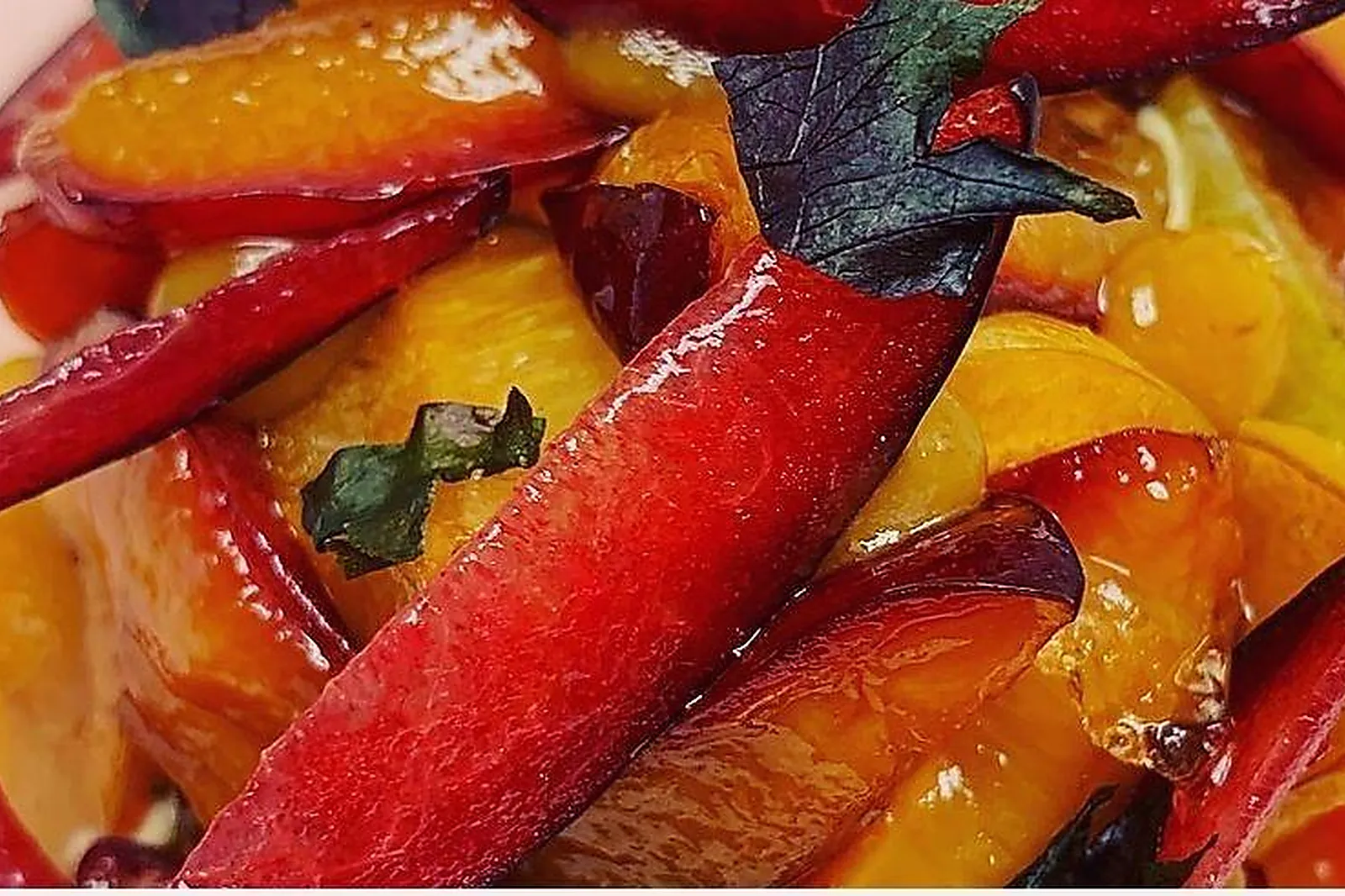 Cafés et Restaurants, RESTAURANTS - PARIS (PARIS) : EELS