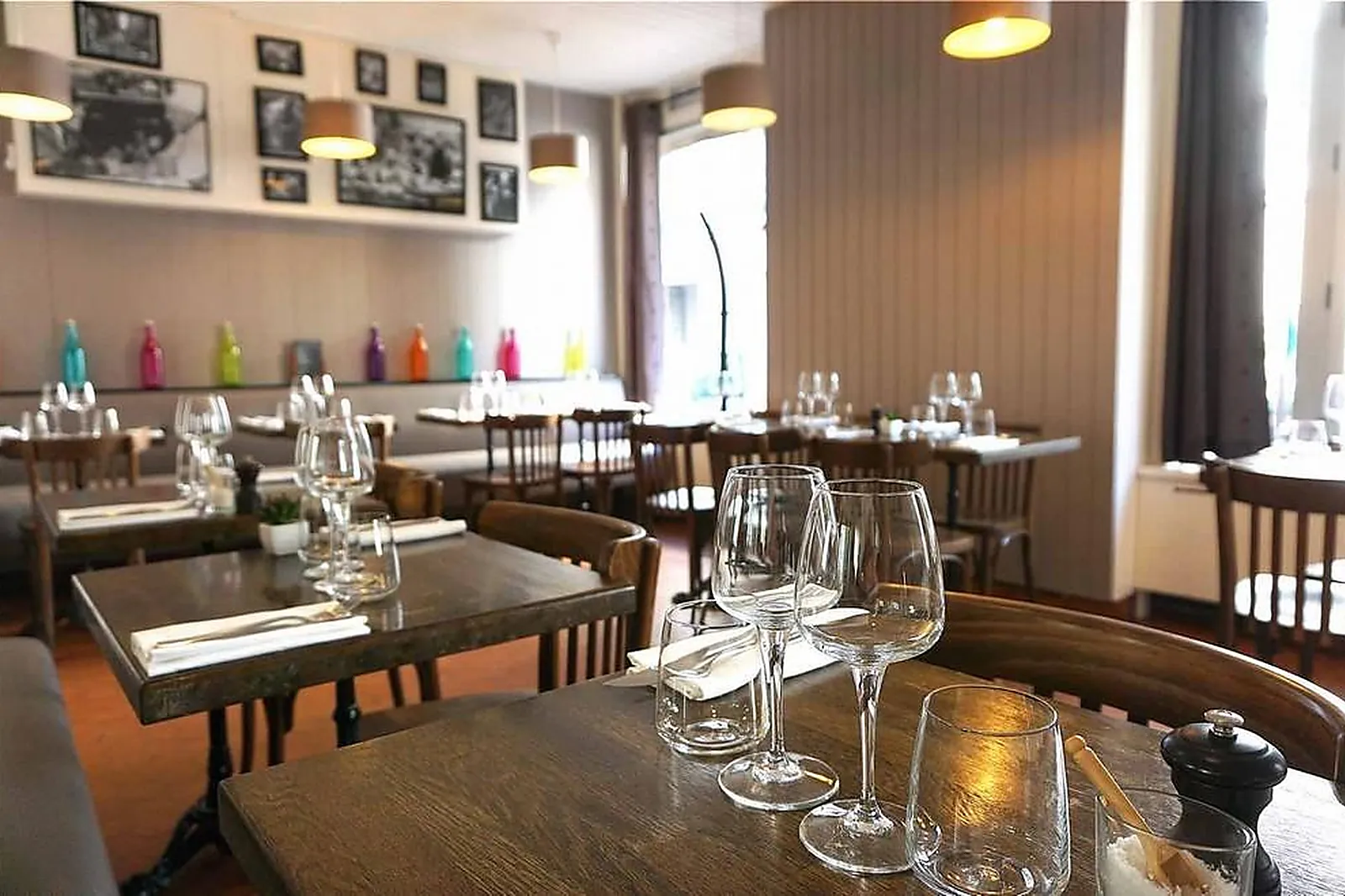 Cafés et Restaurants, RESTAURANTS - PARIS (PARIS) : LL&RSQUO;ARDOISE DU XV