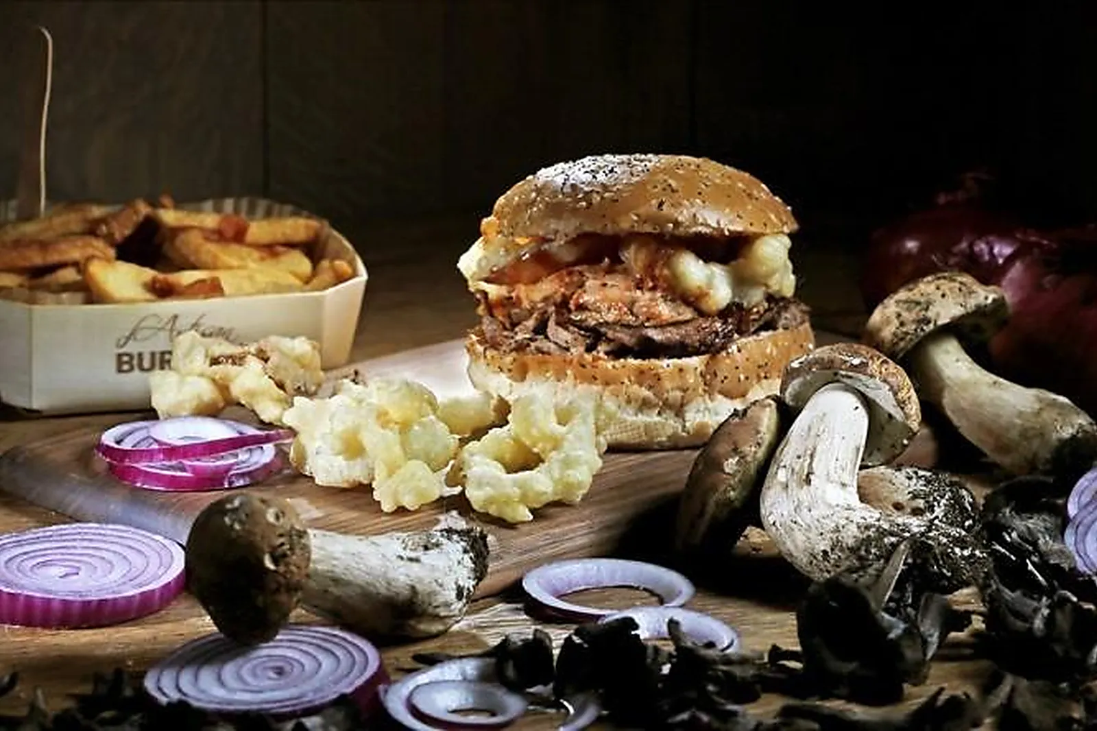 Cafés et Restaurants, RESTAURANTS - PARIS (PARIS) : LL&RSQUO;ARTISAN DU BURGER