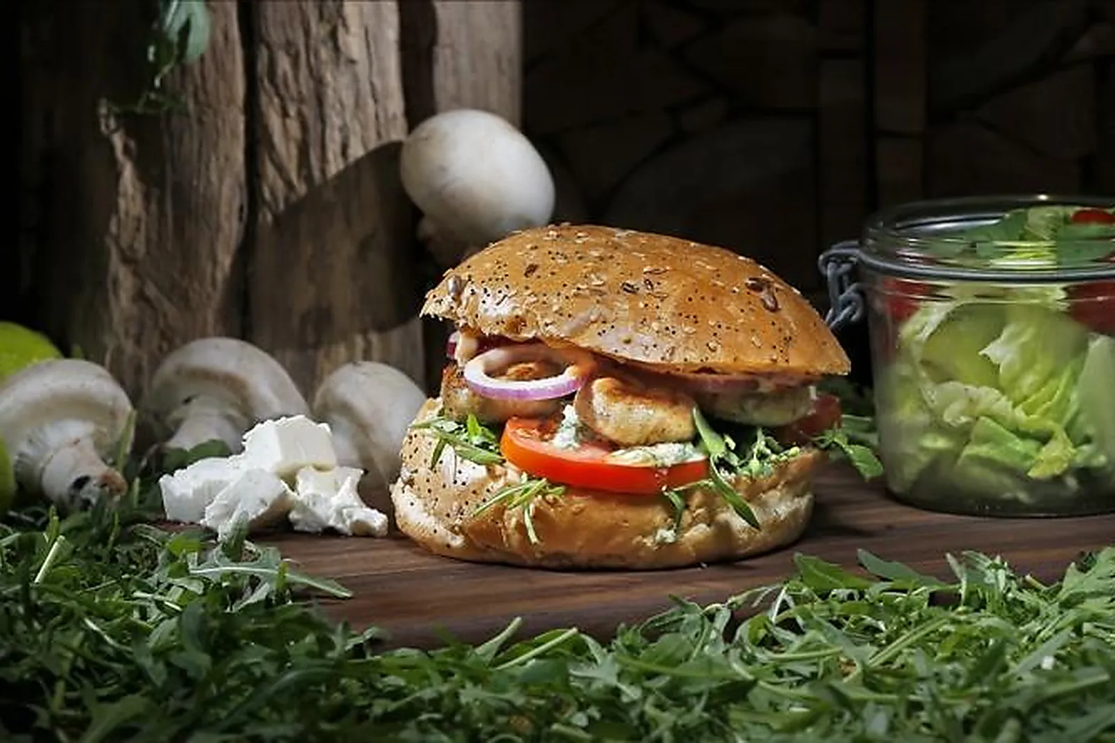 Cafés et Restaurants, RESTAURANTS - PARIS (PARIS) : LL&RSQUO;ARTISAN DU BURGER