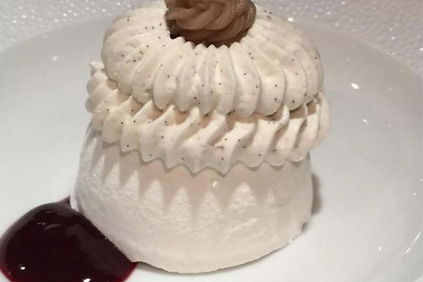 Cafés et Restaurants, RESTAURANTS - PARIS (PARIS) : LL&RSQUO;ATELIER ETOILE DE JOËL ROBUCHON