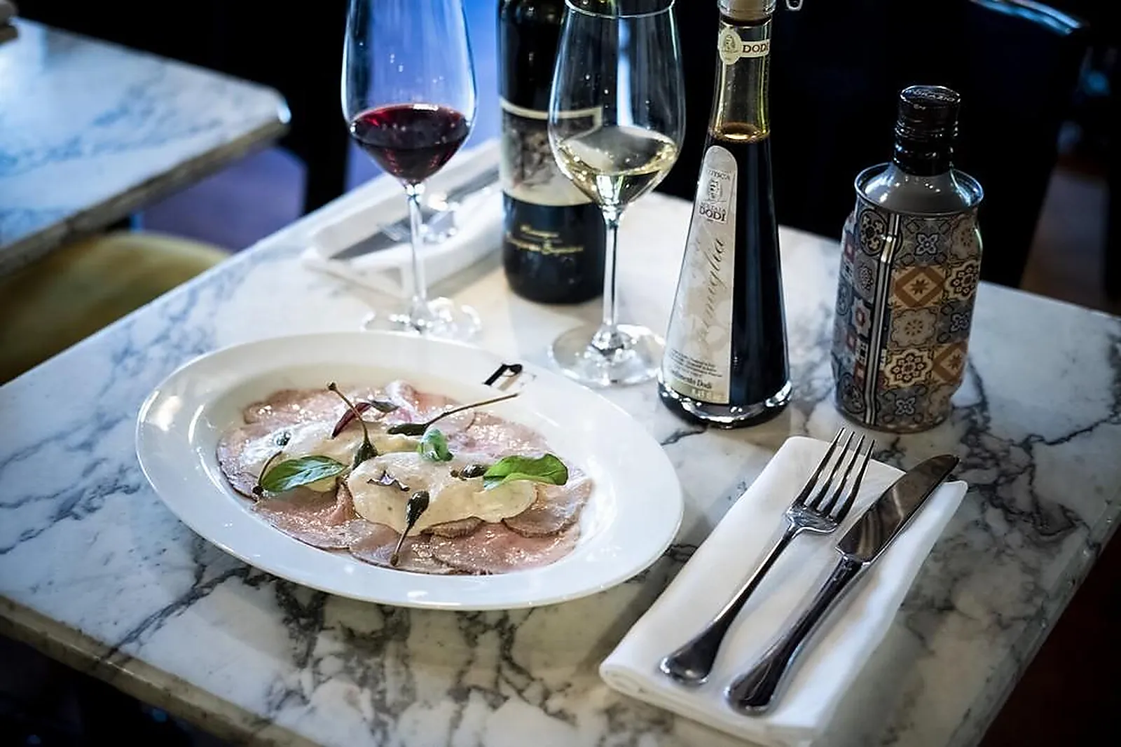 Cafés et Restaurants, RESTAURANTS - PARIS (PARIS) : LL&RSQUO;ENOTECA