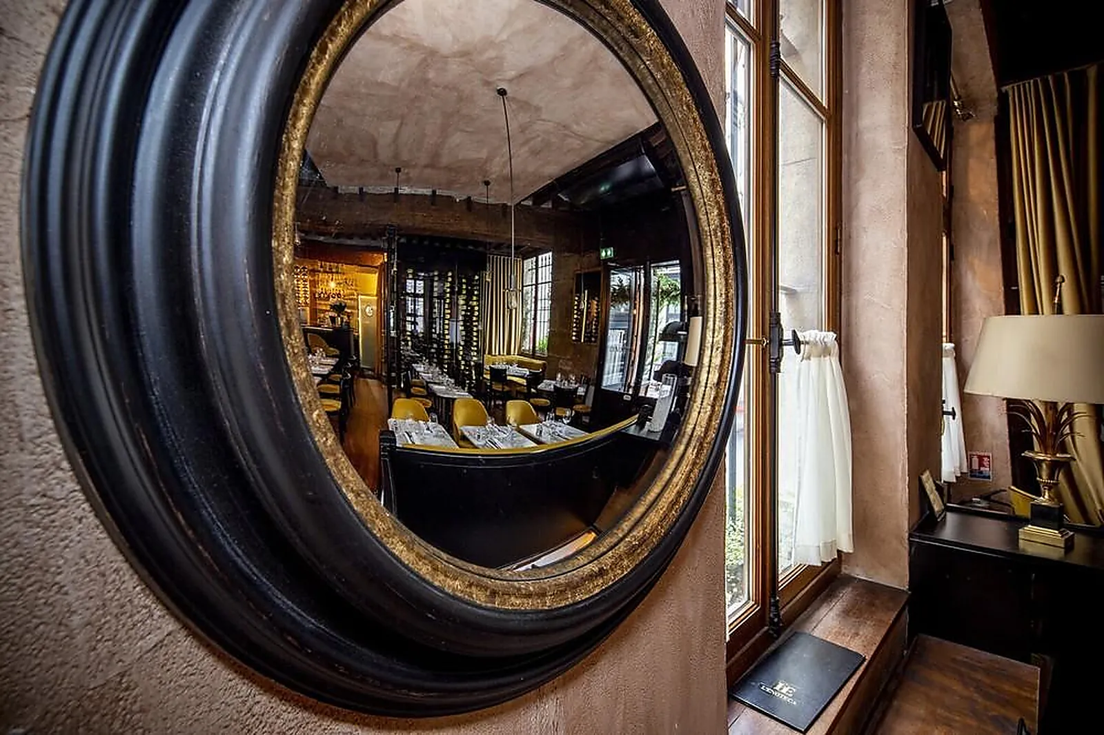 Cafés et Restaurants, RESTAURANTS - PARIS (PARIS) : LL&RSQUO;ENOTECA