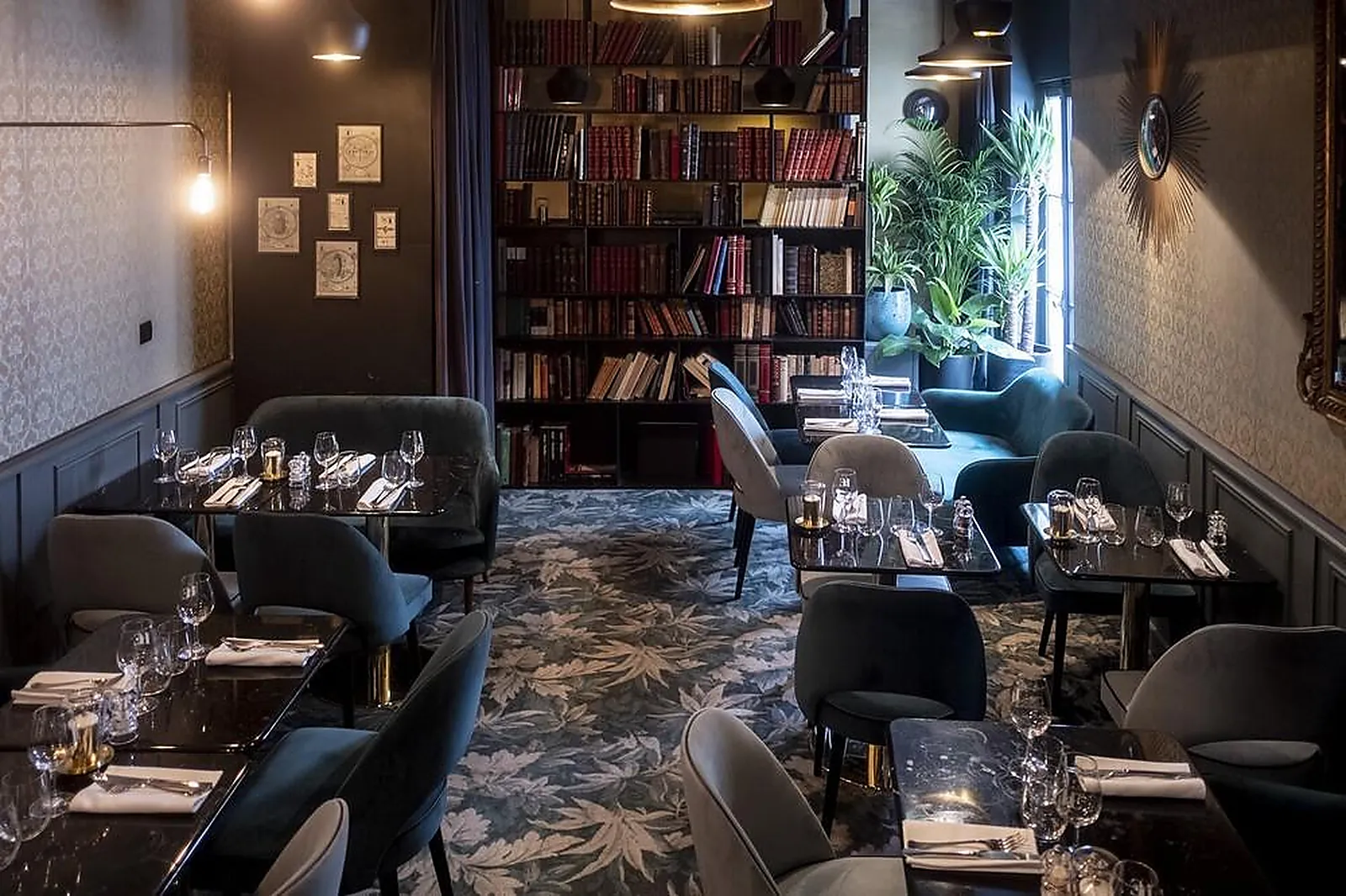 Cafés et Restaurants, RESTAURANTS - PARIS (PARIS) : LL&RSQUO;ENOTECA