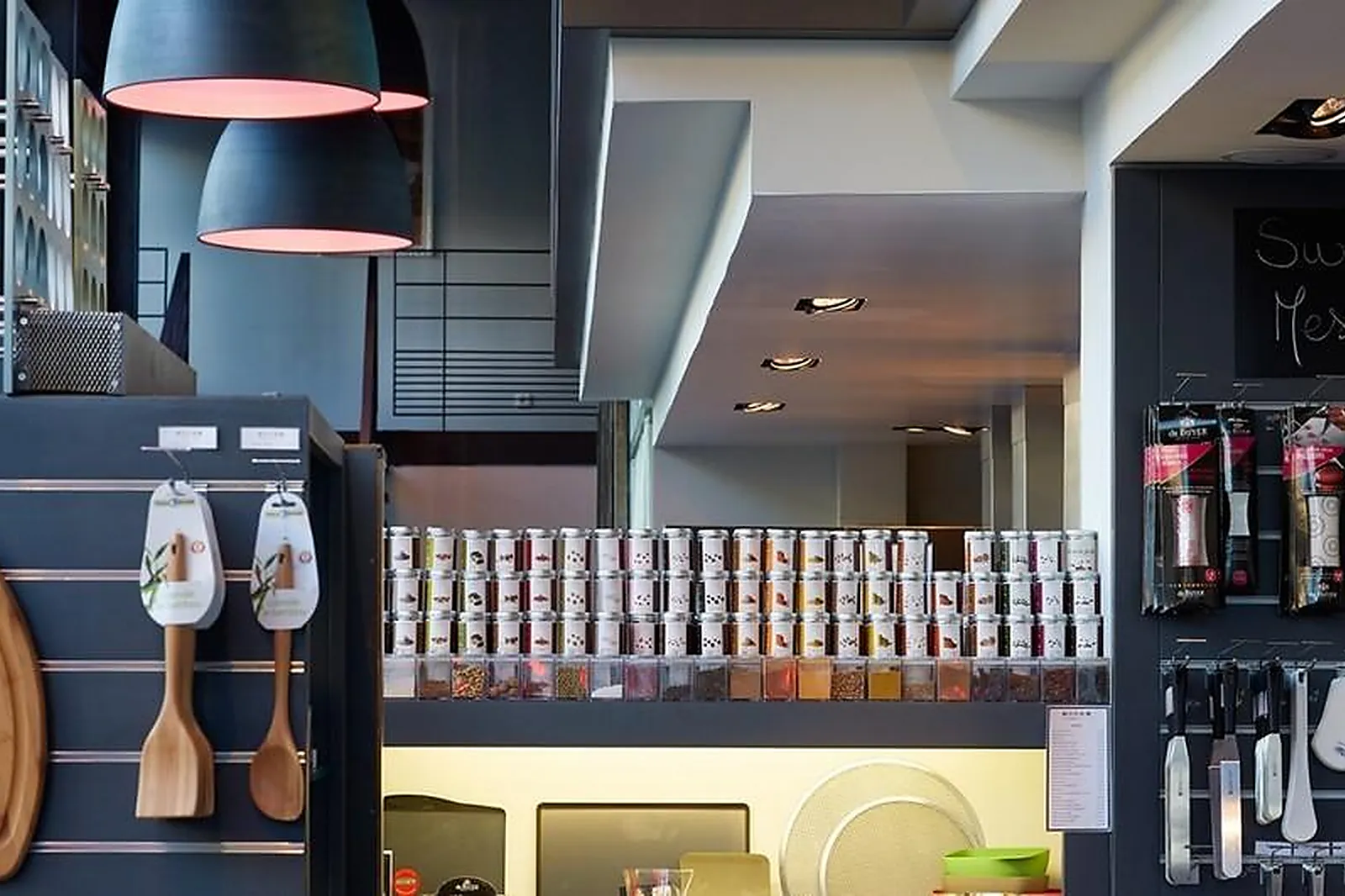 Cafés et Restaurants, RESTAURANTS - PARIS (PARIS) : LA DAME DE PIC