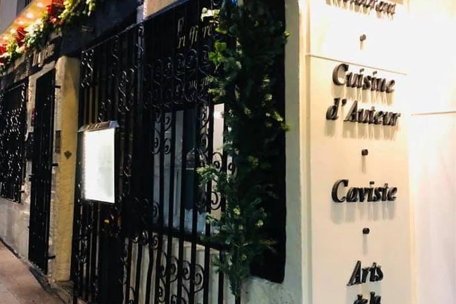 Cafés et Restaurants, RESTAURANTS - PARIS (PARIS) : LA TRUFFIERE