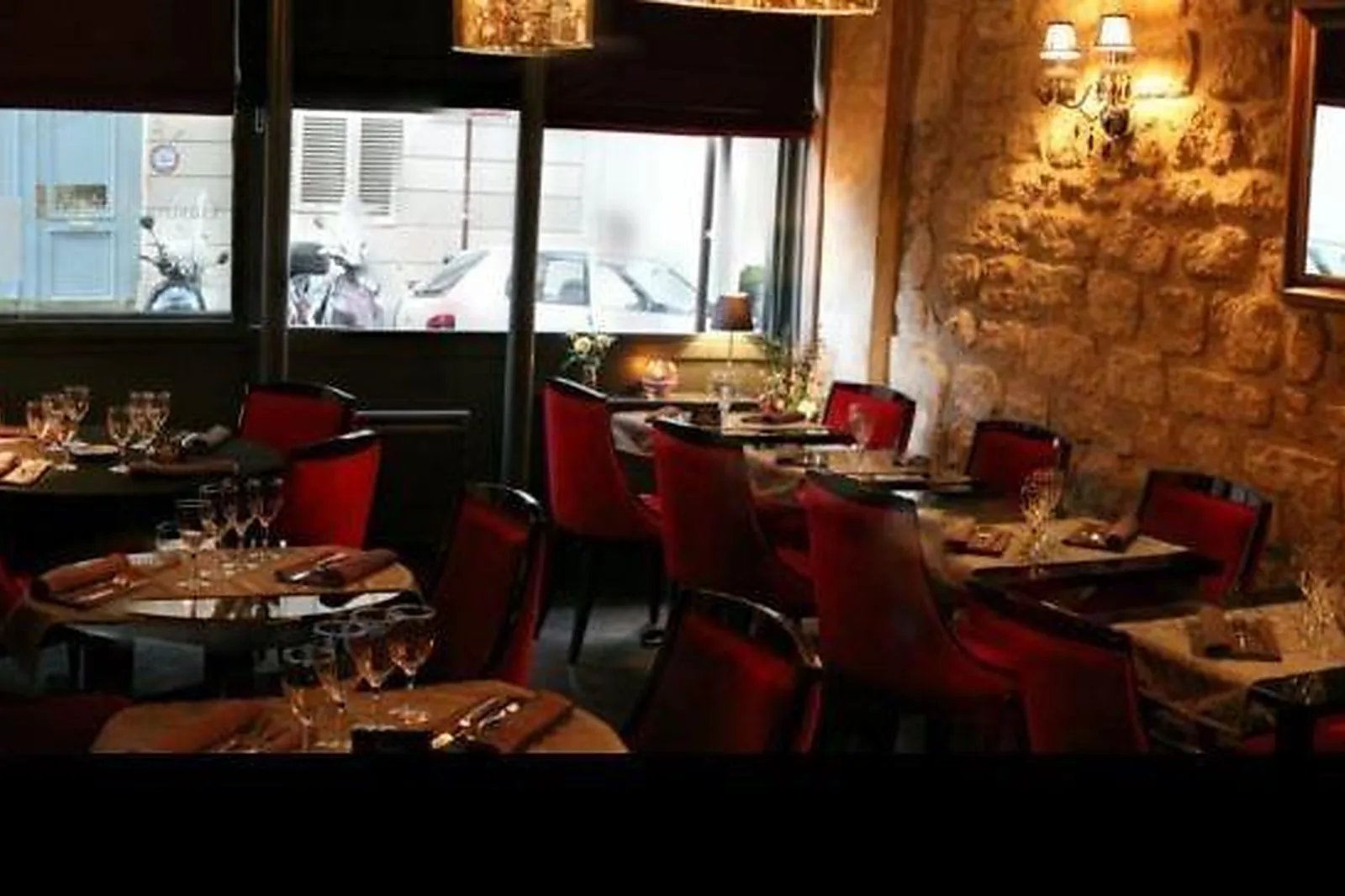 Cafés et Restaurants, RESTAURANTS - PARIS (PARIS) : LE 23 CLAUZEL