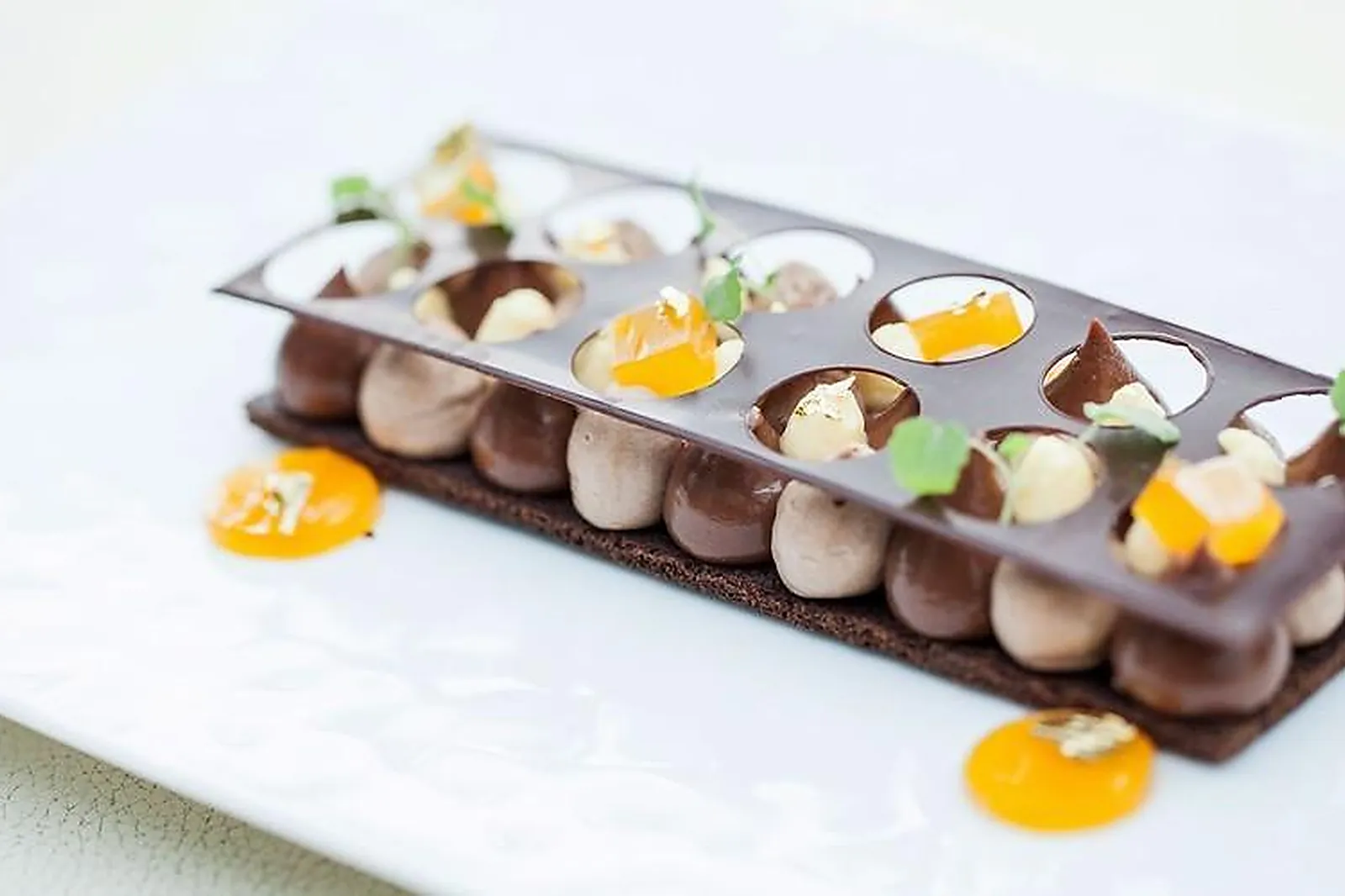 Cafés et Restaurants, RESTAURANTS - PARIS (PARIS) : LE 39V